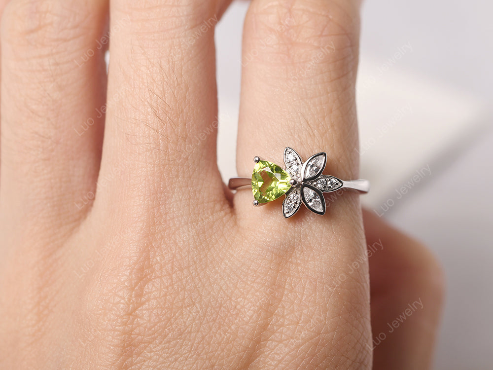 Trillion Cut Peridot Flower Ring - LUO Jewelry