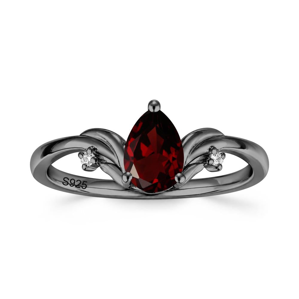 Minimalist Pear Cut Sapphire Vine Ring - LUO Jewelry #gemstone_Garnet