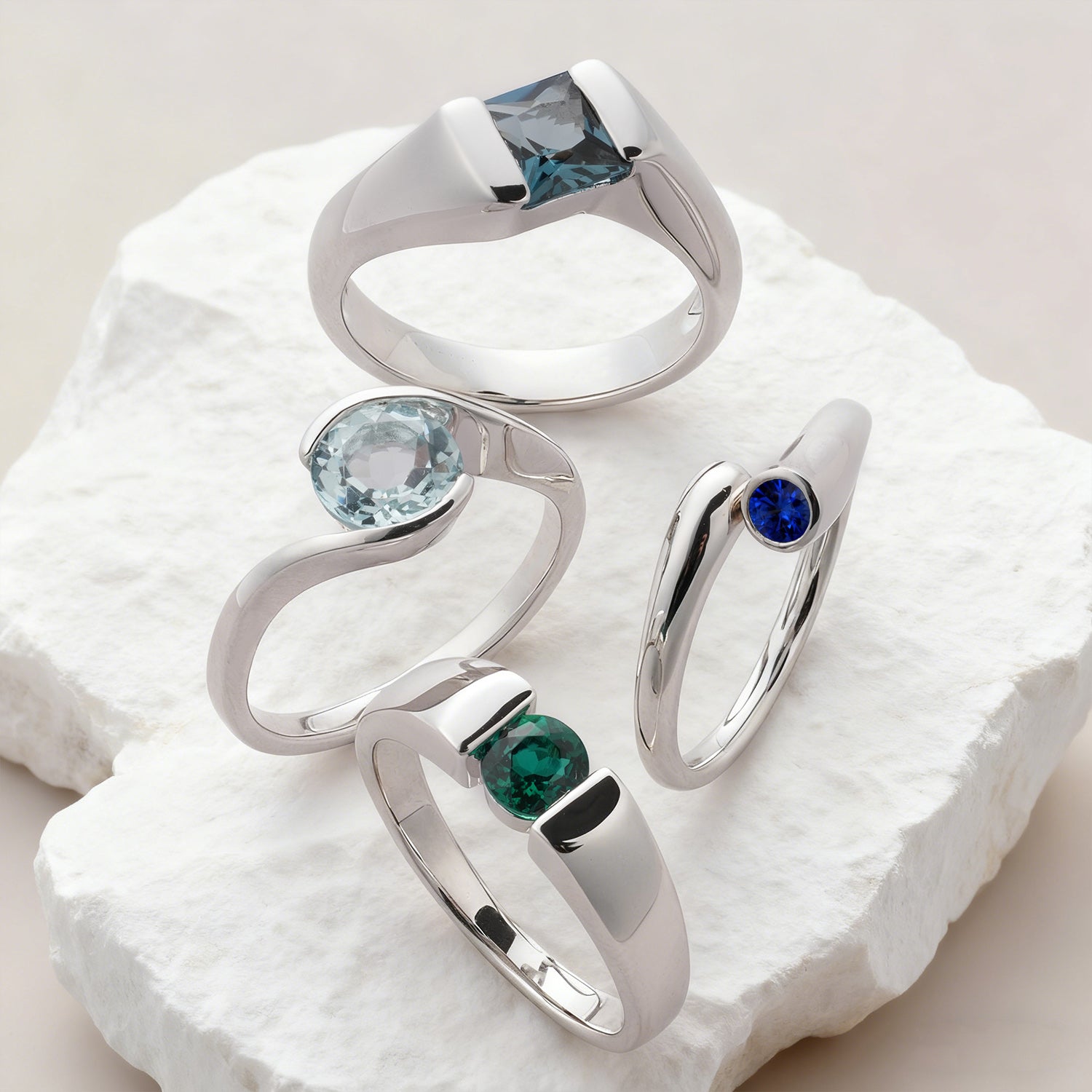 手頃な価格のカスタムジェムストーンリング、イヤリング、ネックレス|羅