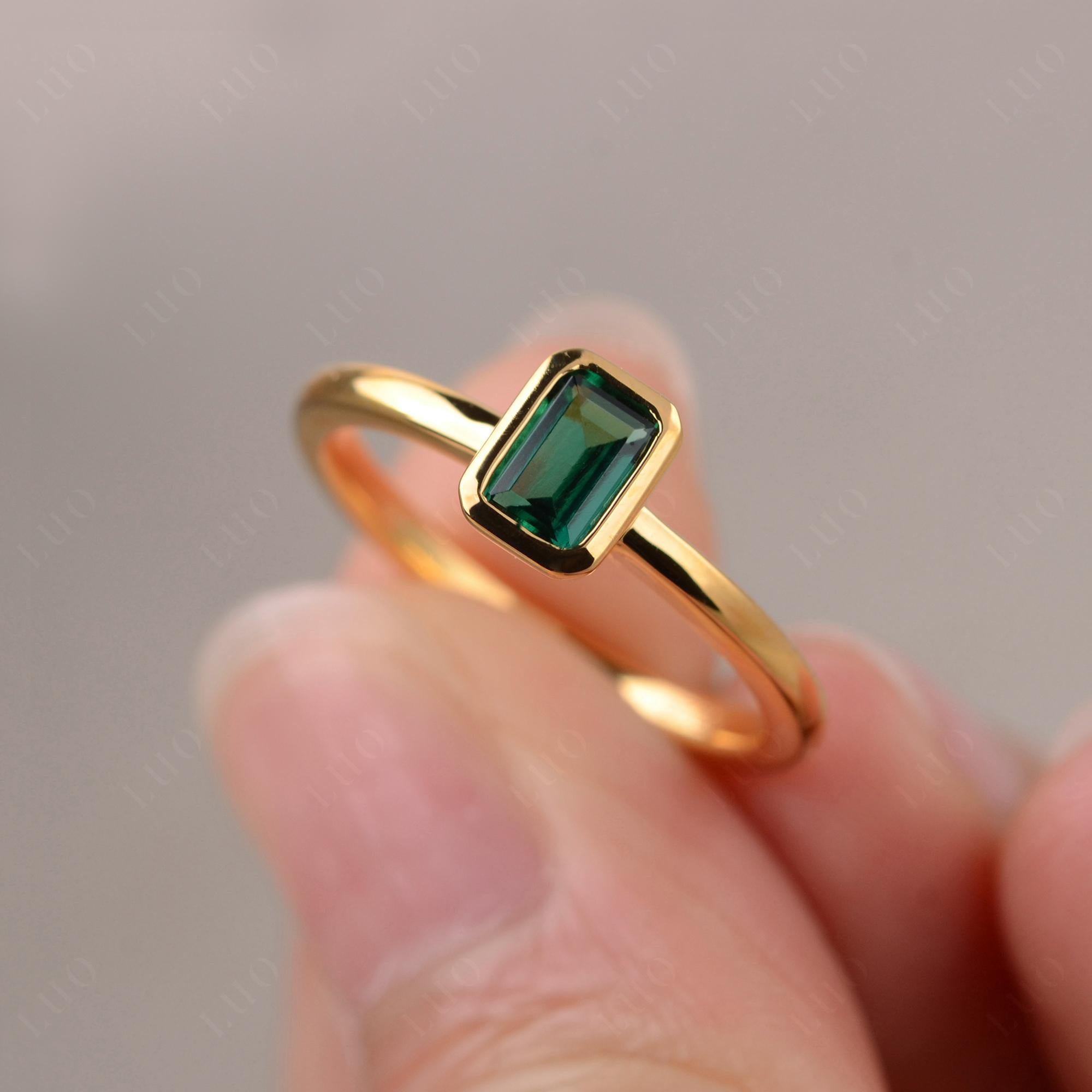 Petite Bezel Set Emerald Solitaire Ring | LUO Jewelry