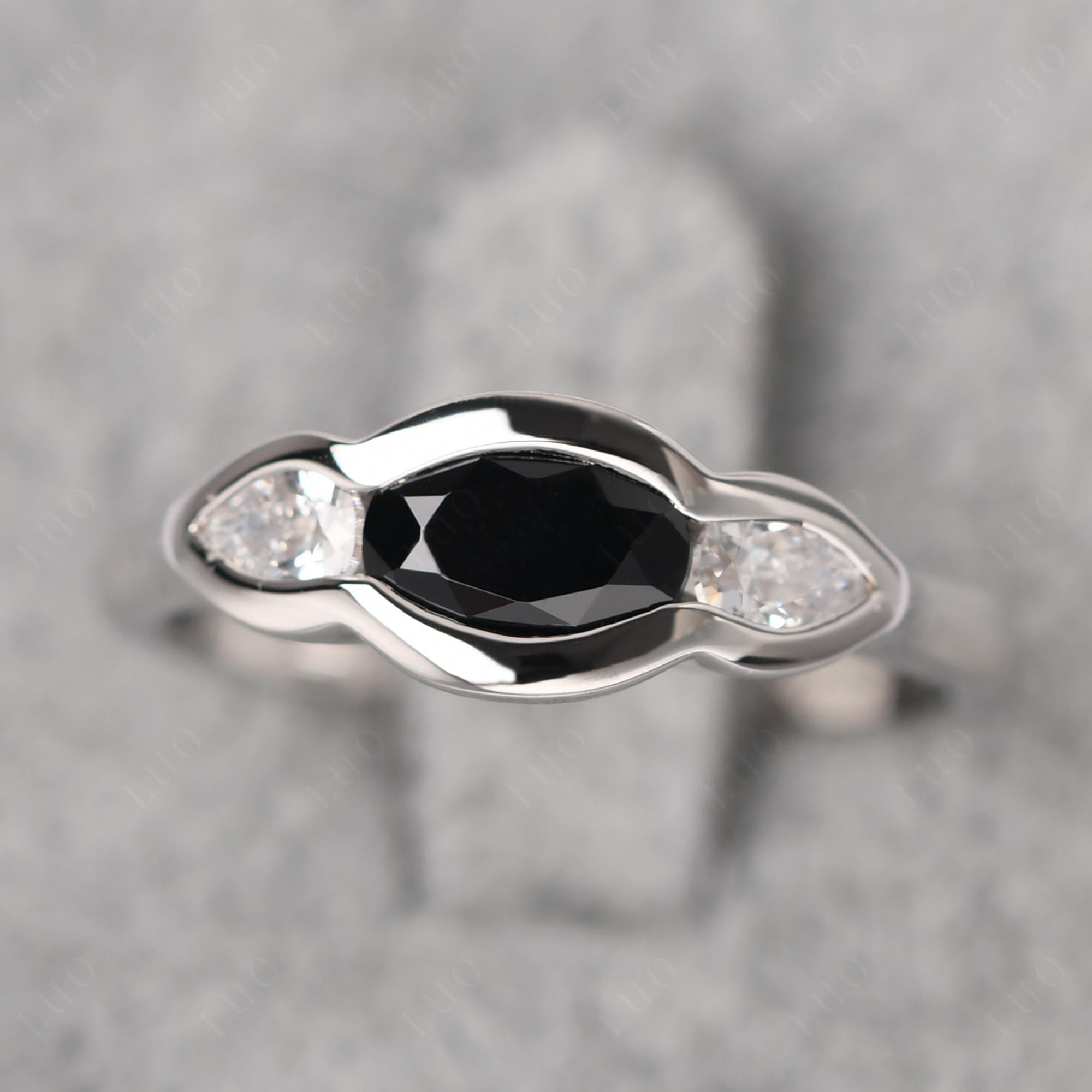 3 Stone Bezel Set Black Spinel Wave Ring - LUO Jewelry 