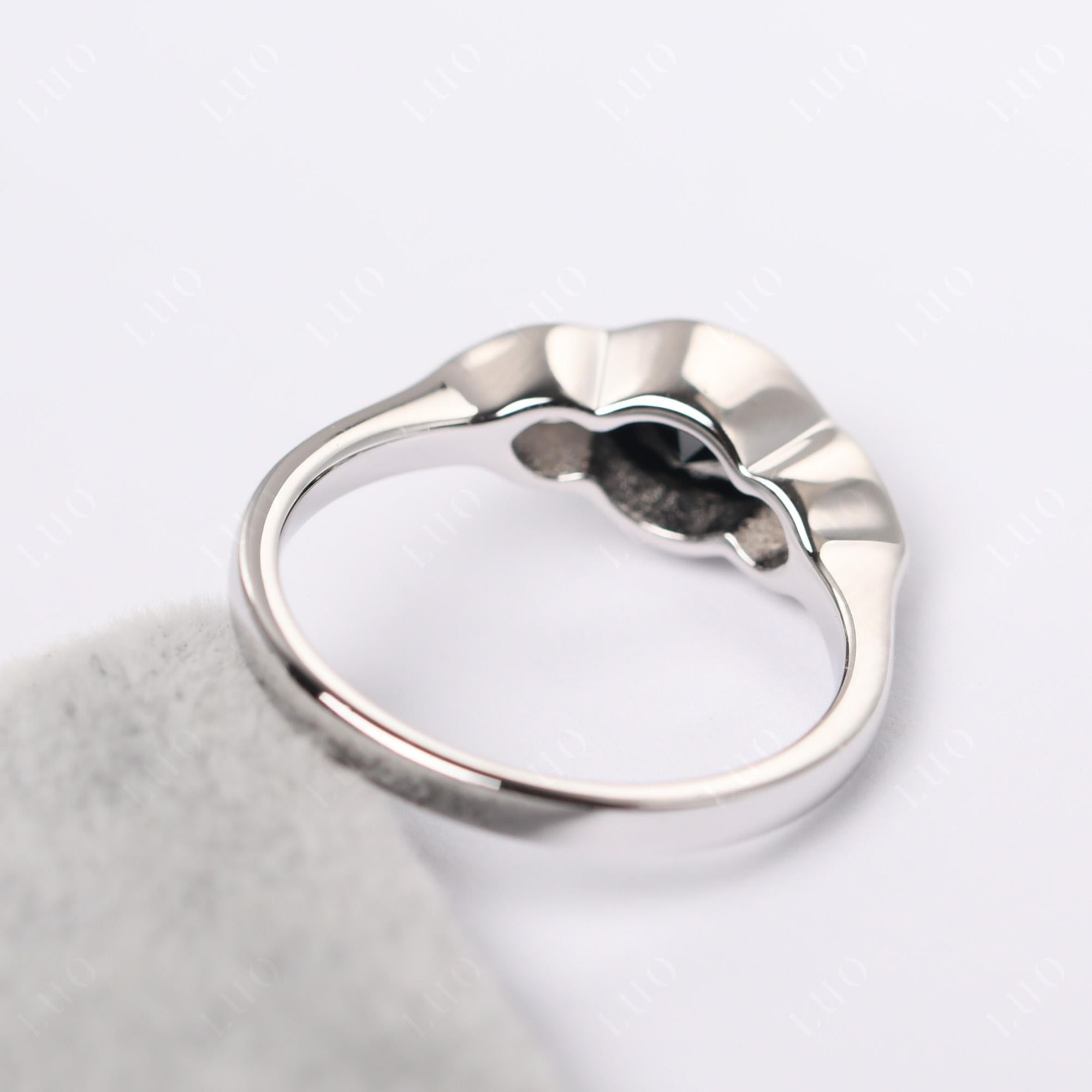 3 Stone Bezel Set Black Spinel Wave Ring - LUO Jewelry 