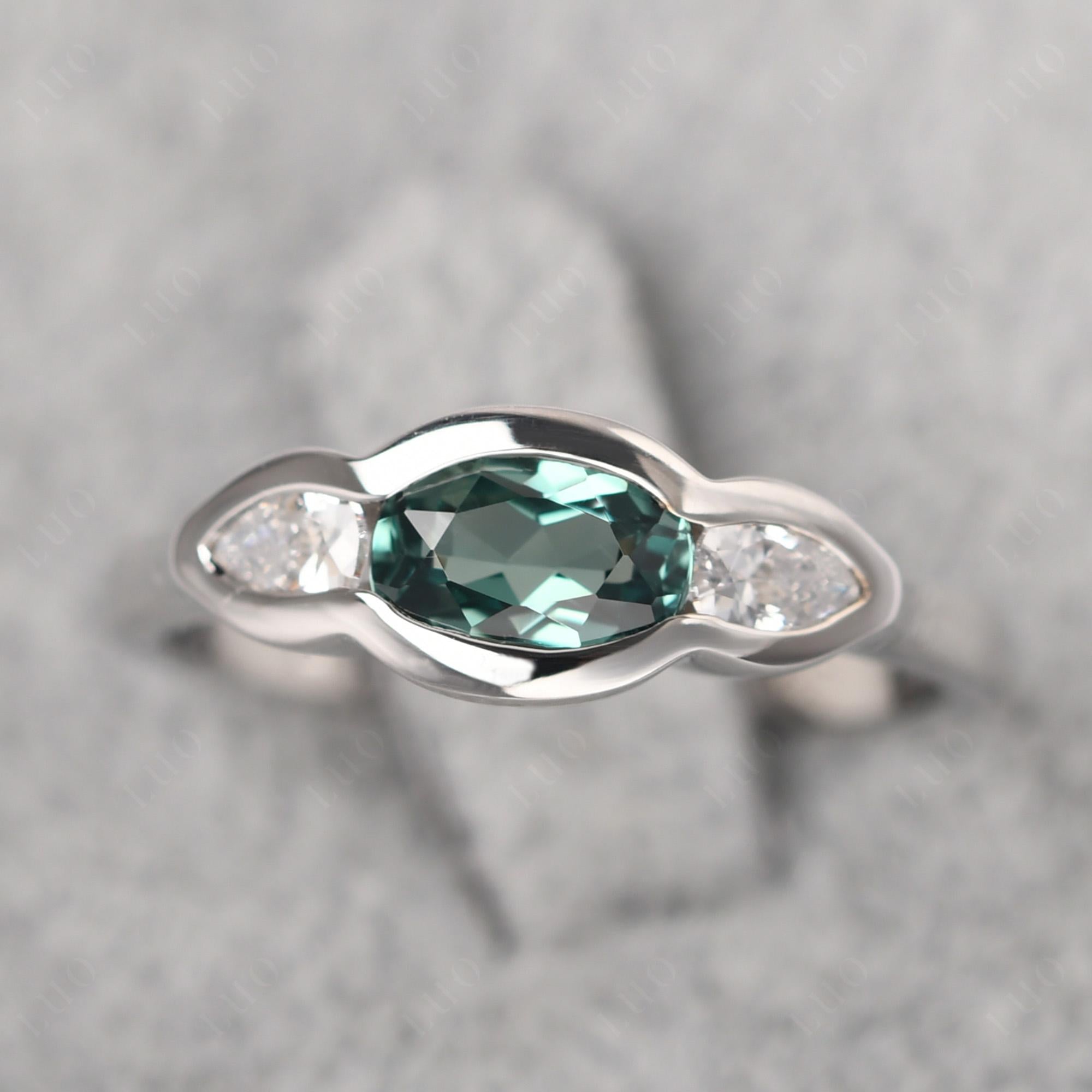 Green Sapphire Three Stone Anniversary Ring - LUO Jewelry 