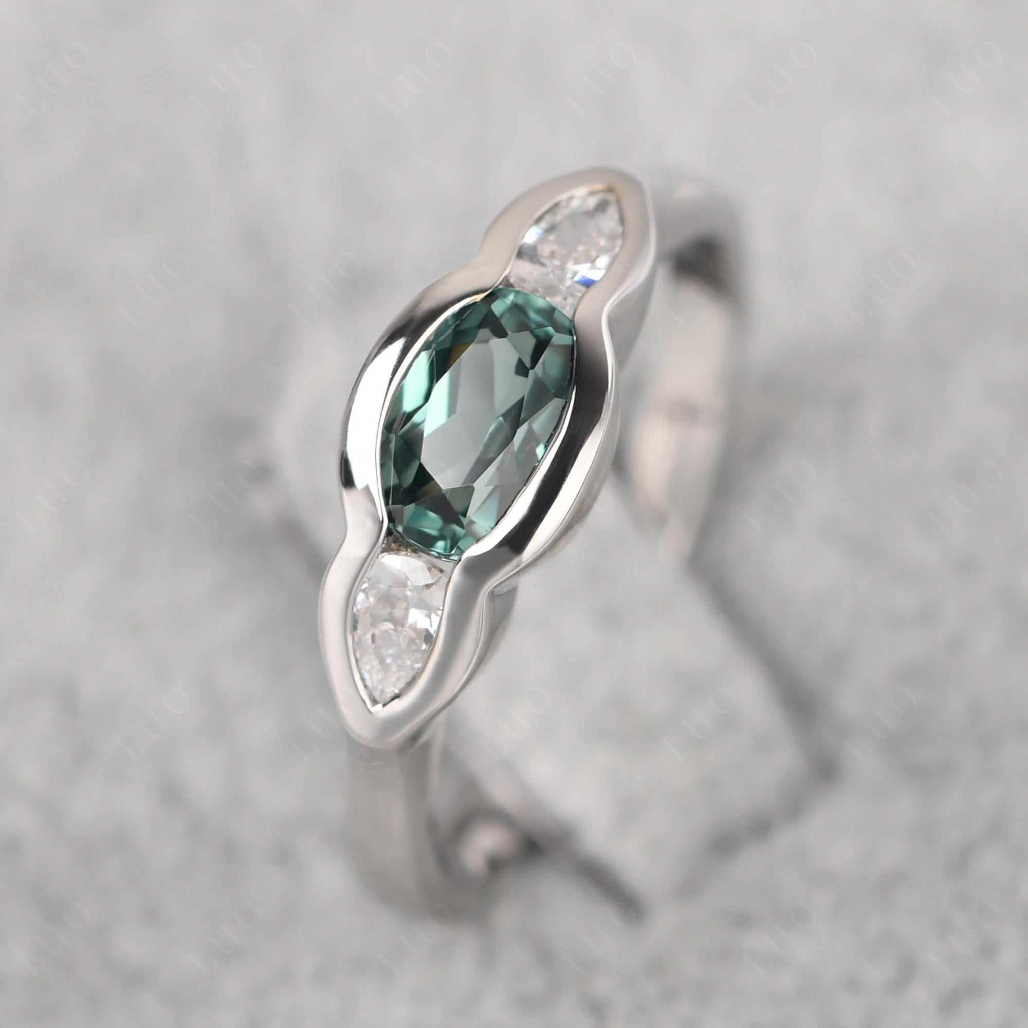 Green Sapphire Three Stone Anniversary Ring - LUO Jewelry 