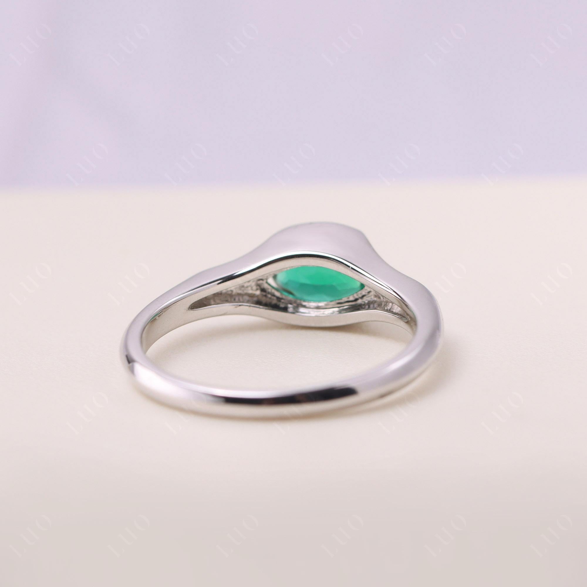 Oval Emerald East West Bezel Set Ring - LUO Jewelry 