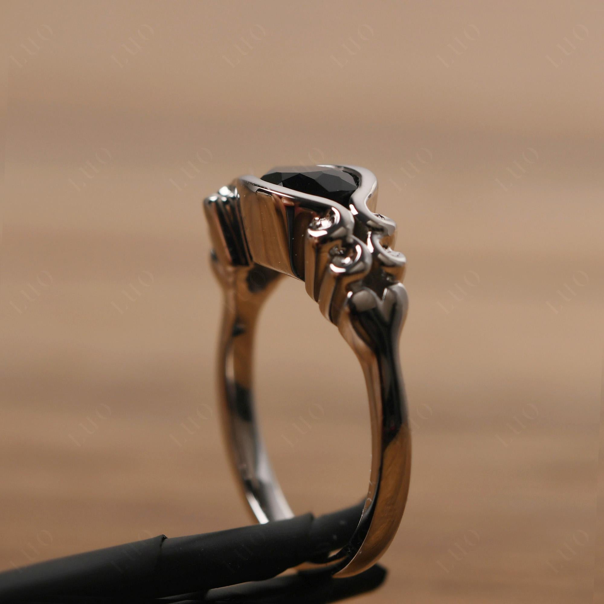 Black Spinel Scrollwork Ring - LUO Jewelry 