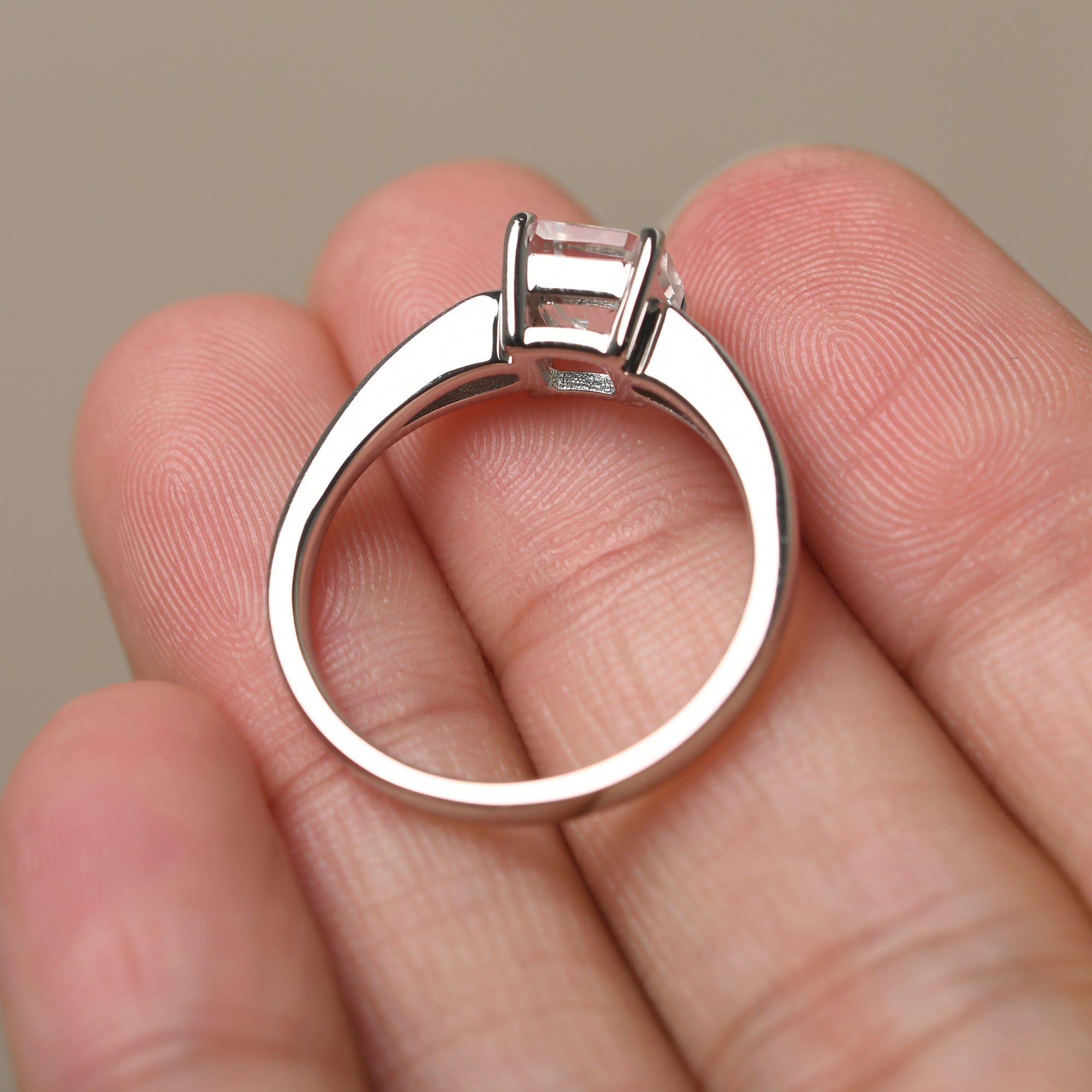 Pierre de lune Asscher Cut Bague de fiançailles