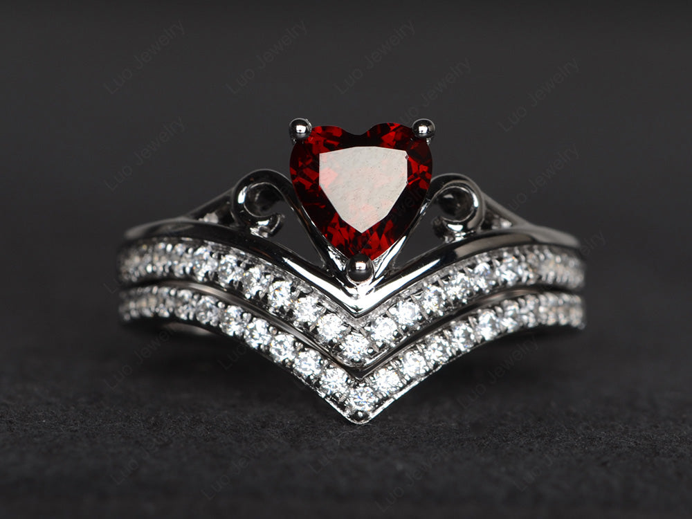 Heart Shaped Garnet Bridal Set Ring Rose Gold - LUO Jewelry