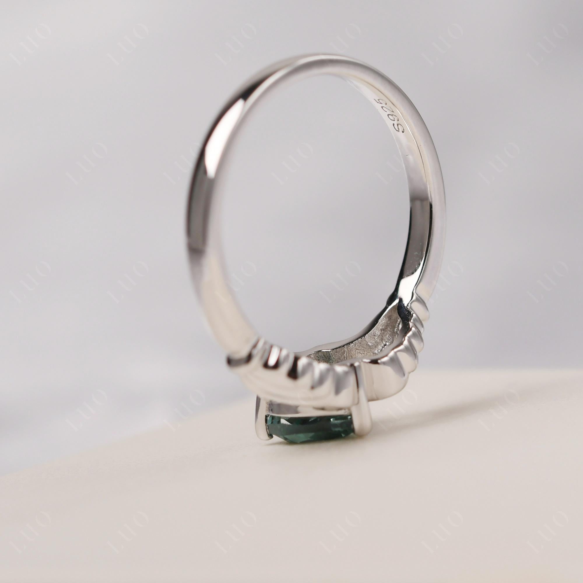 Green Sapphire Women's Claddagh Ring - LUO Jewelry 