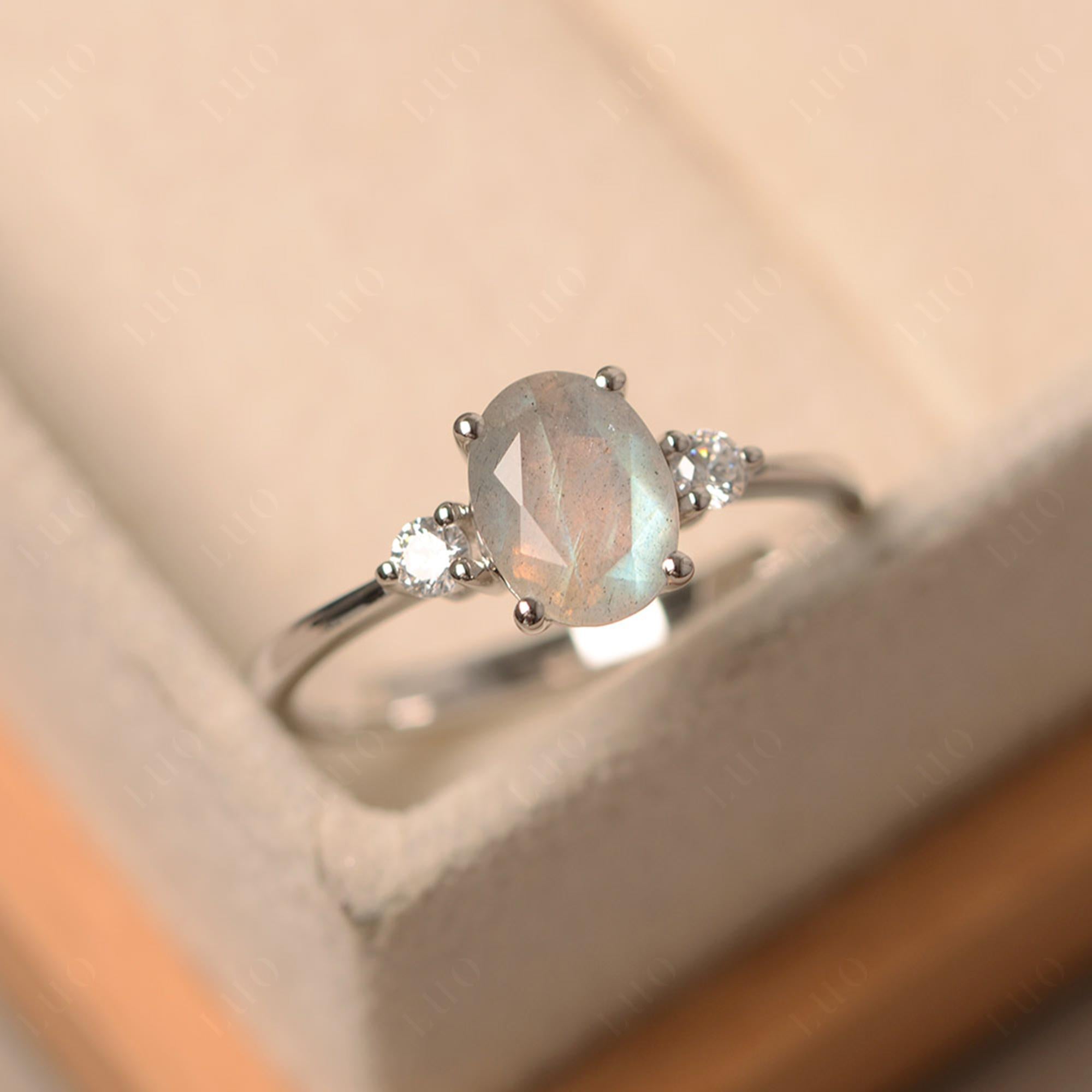 Trilogy Oval Labradorite Ring - LUO Jewelry 