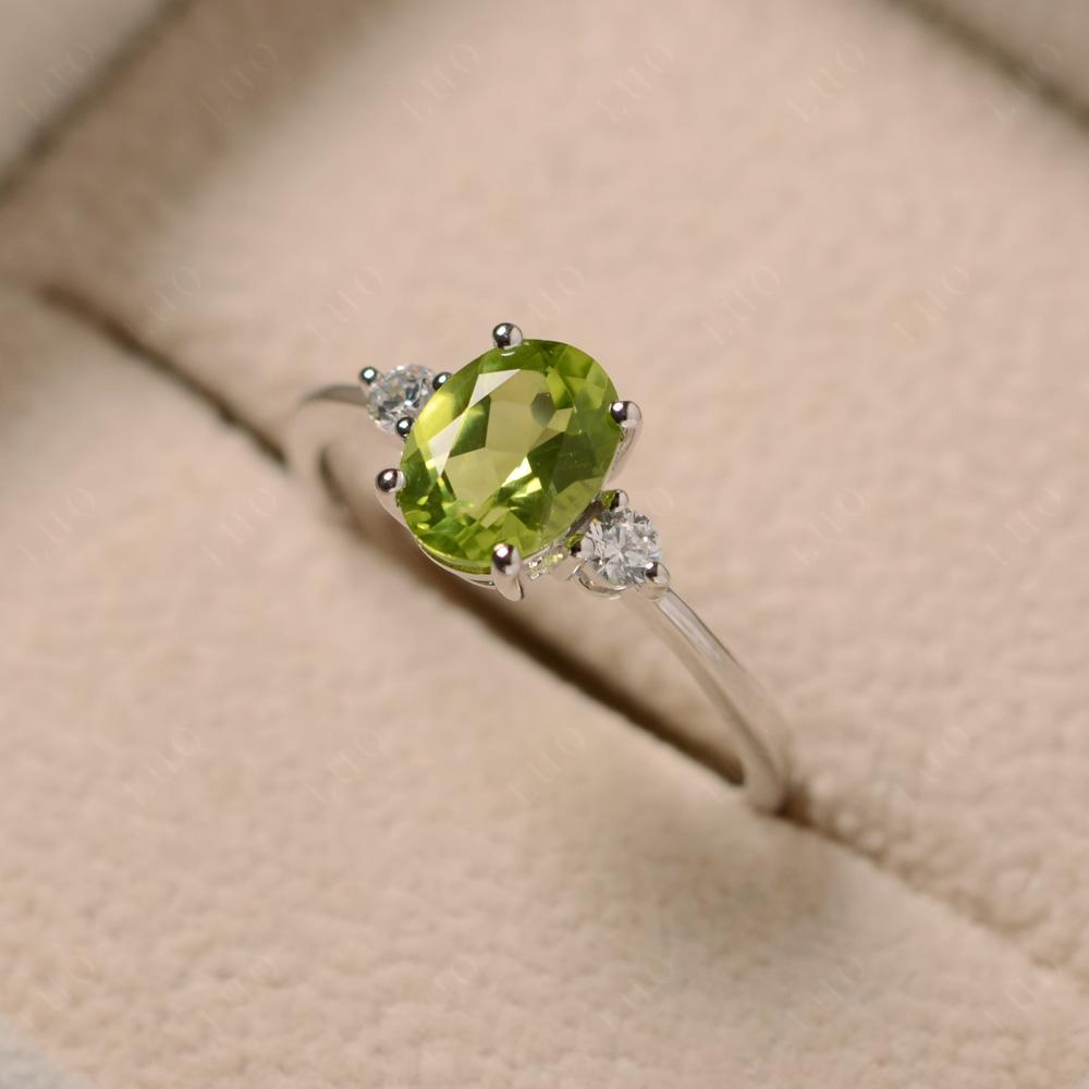 Trilogy Oval Peridot Ring - LUO Jewelry 