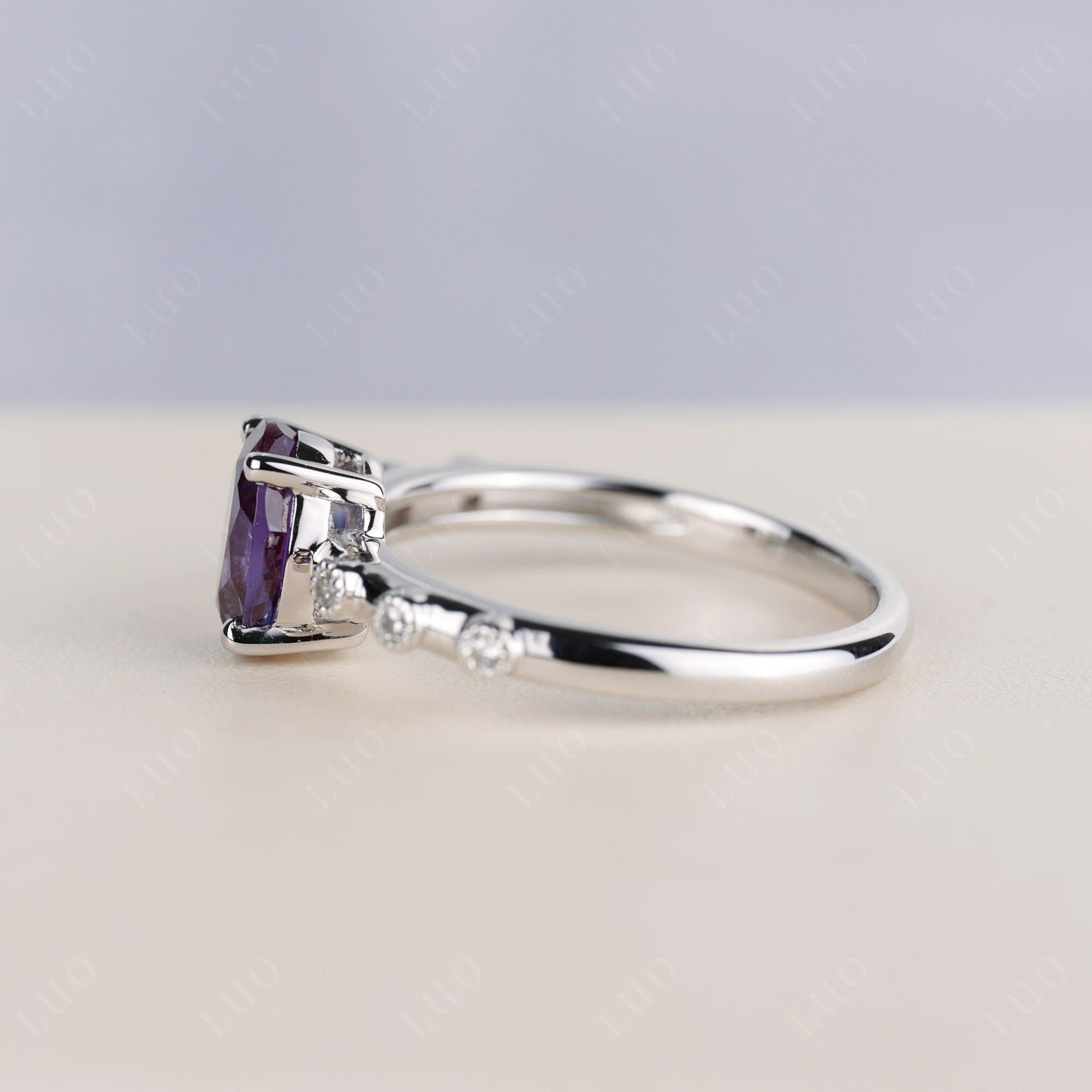 Antique Oval Cut Alexandrite Ring - LUO Jewelry 