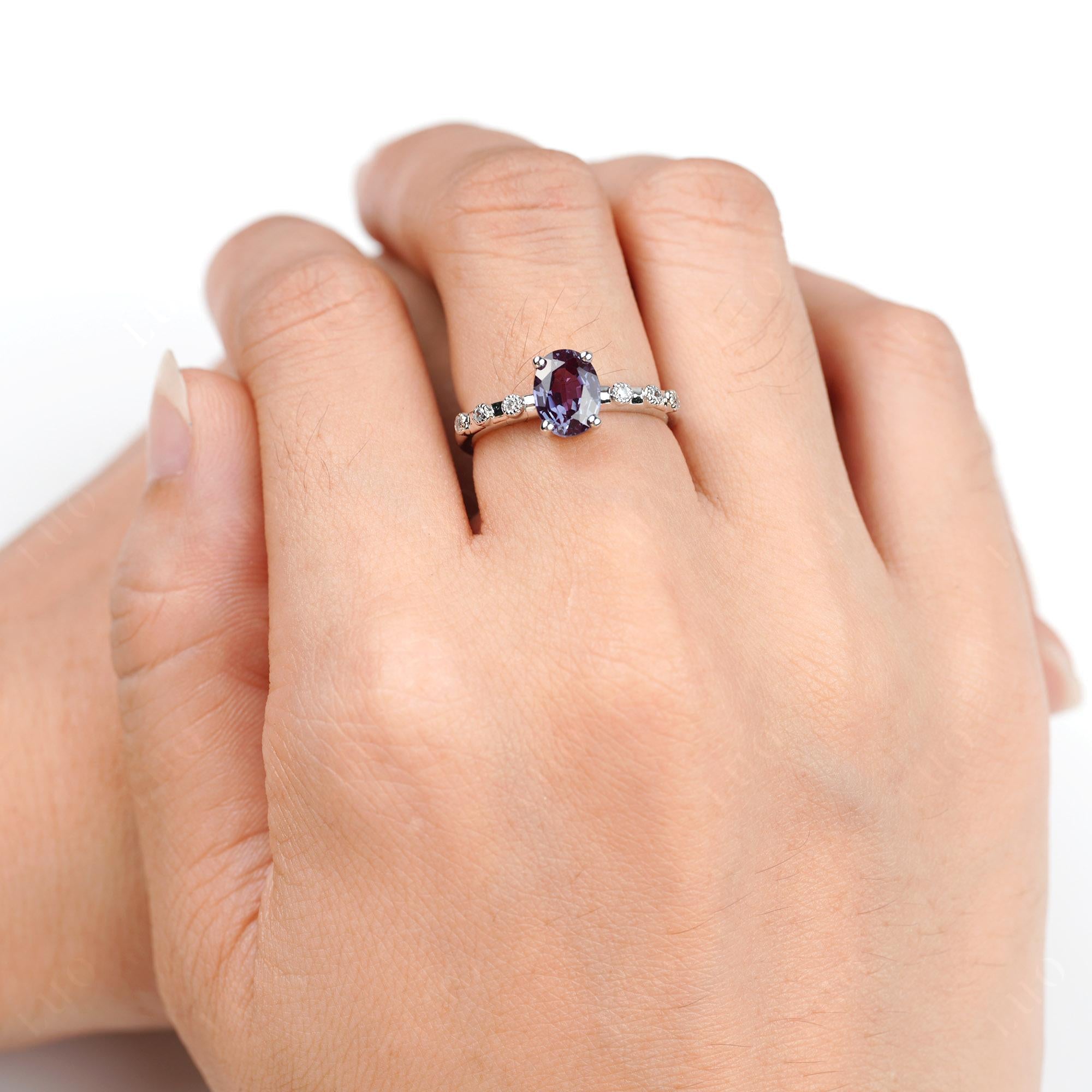 Antique Oval Cut Alexandrite Ring - LUO Jewelry 