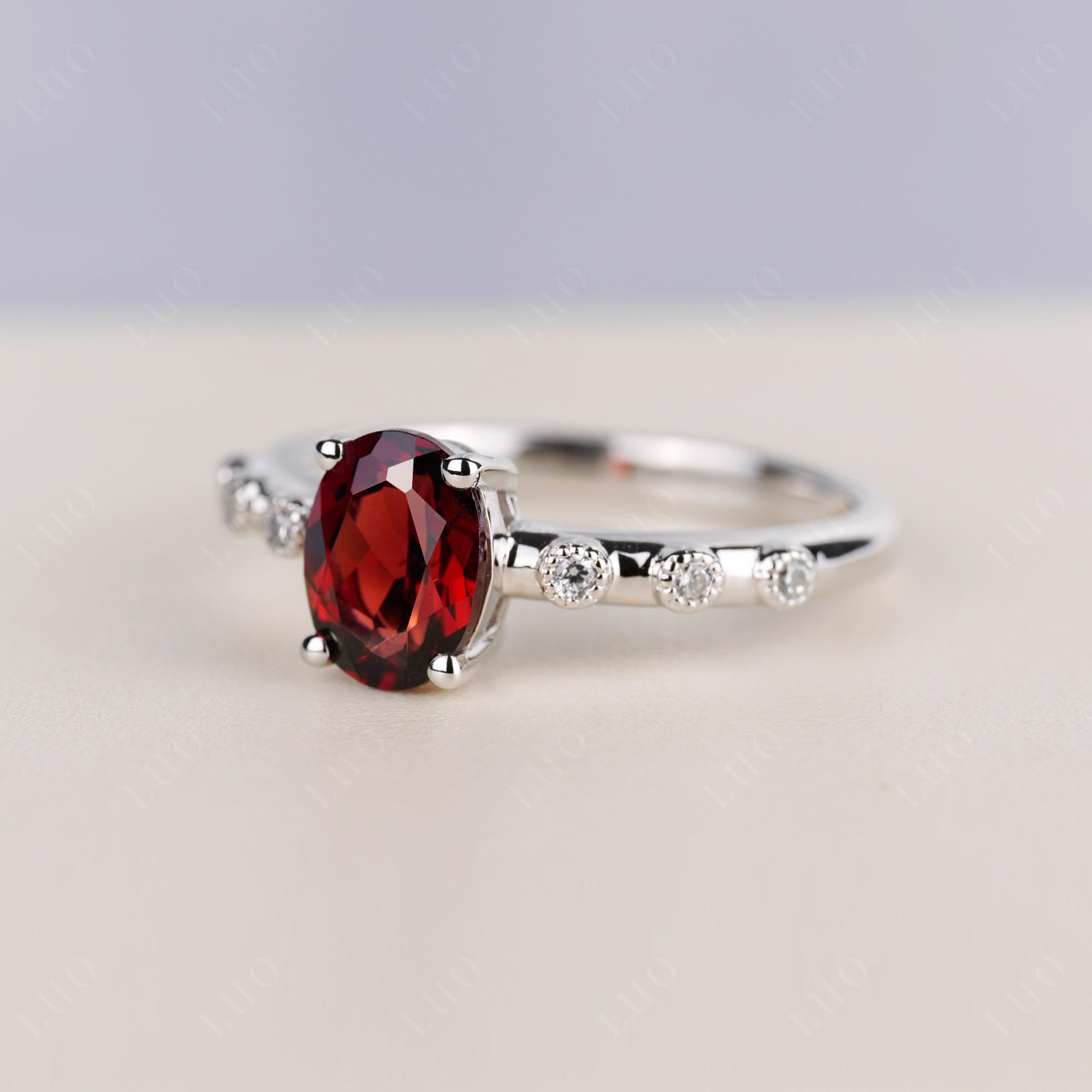 Antique Oval Cut Garnet Ring - LUO Jewelry 