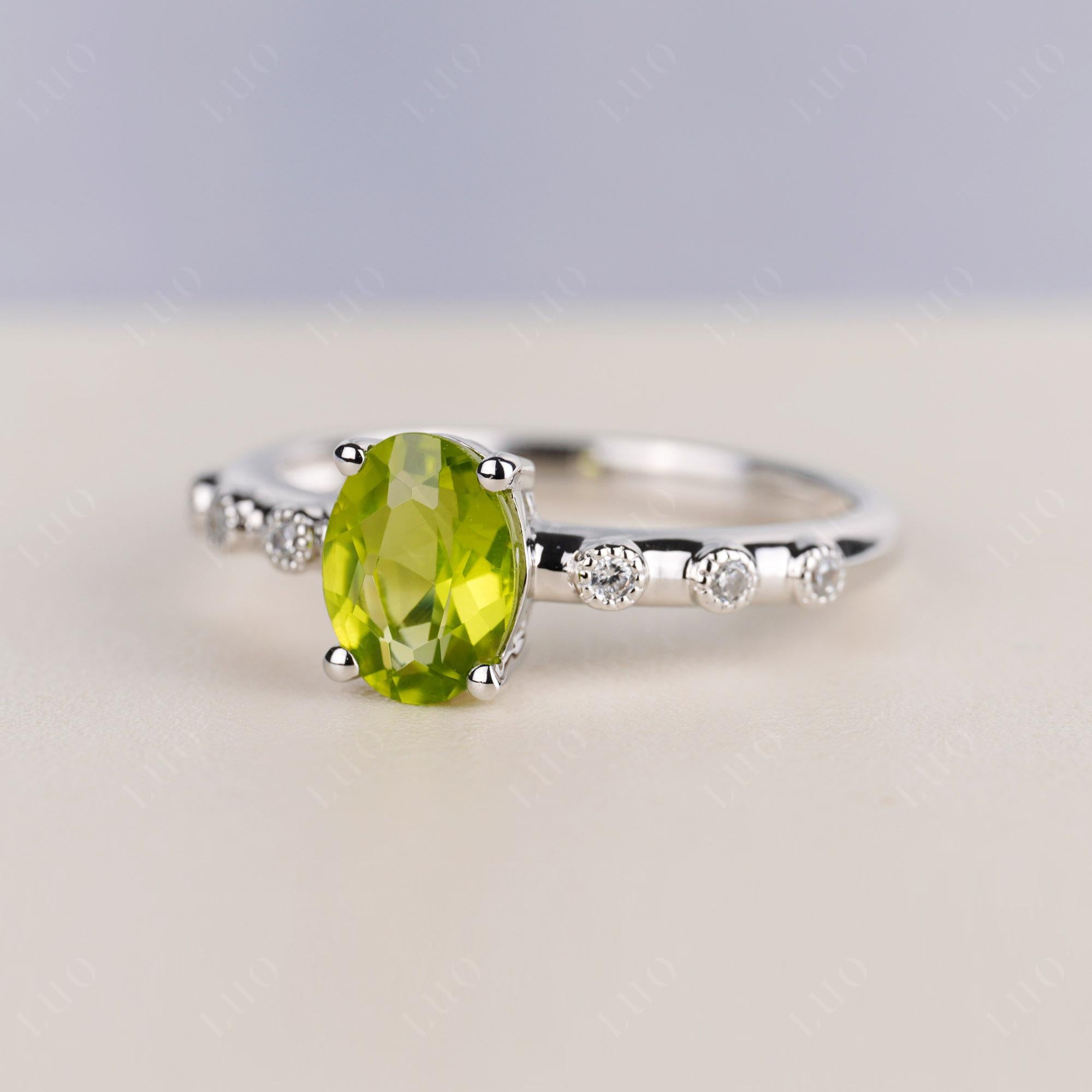Antique Oval Cut Peridot Ring - LUO Jewelry 