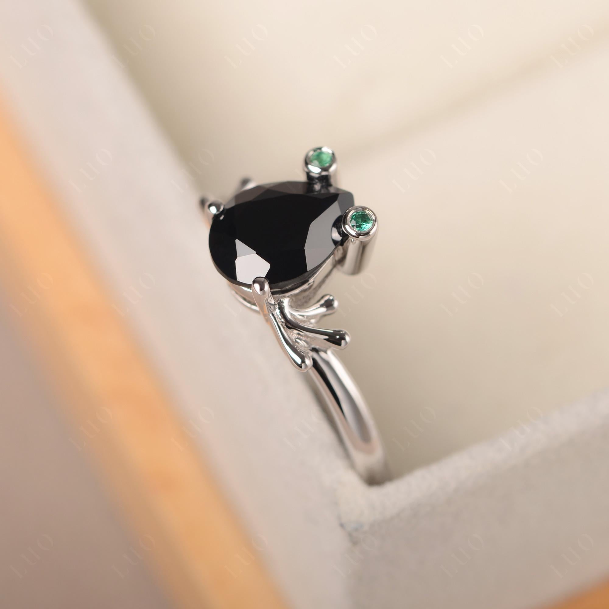 Black Spinel Frog Ring - LUO Jewelry 