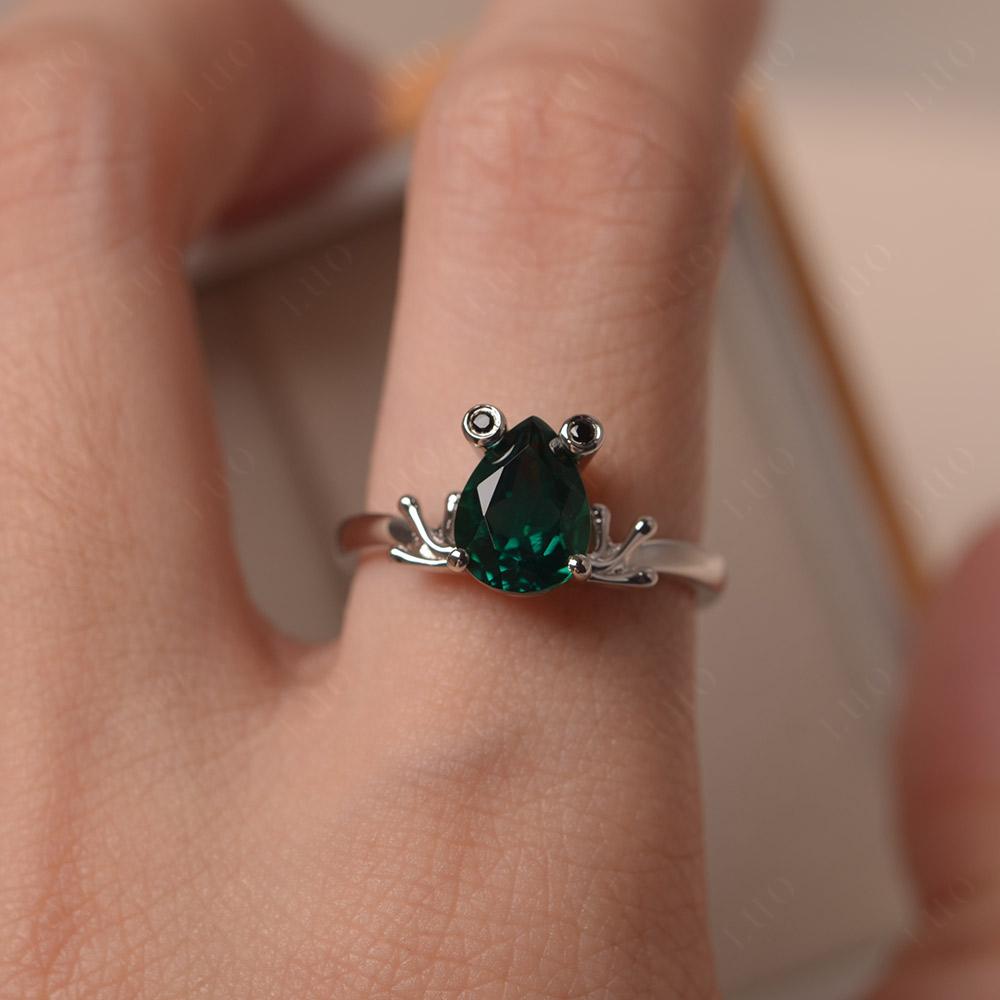 Emerald Frog Engagement Ring - LUO Jewelry 
