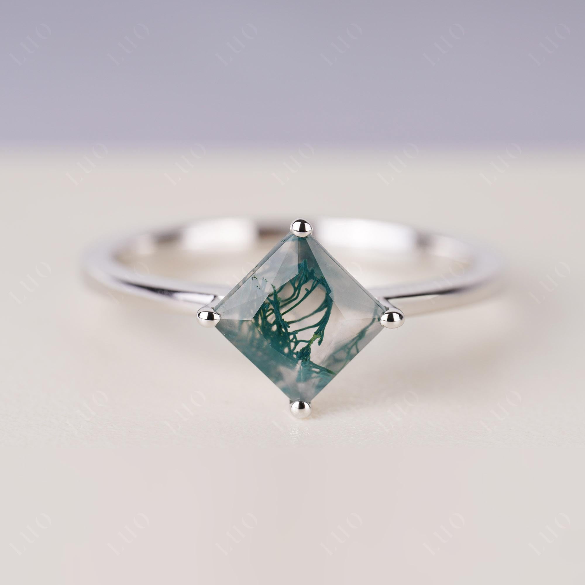Moss Agate Kite Set Solitaire Ring | LUO Jewelry
