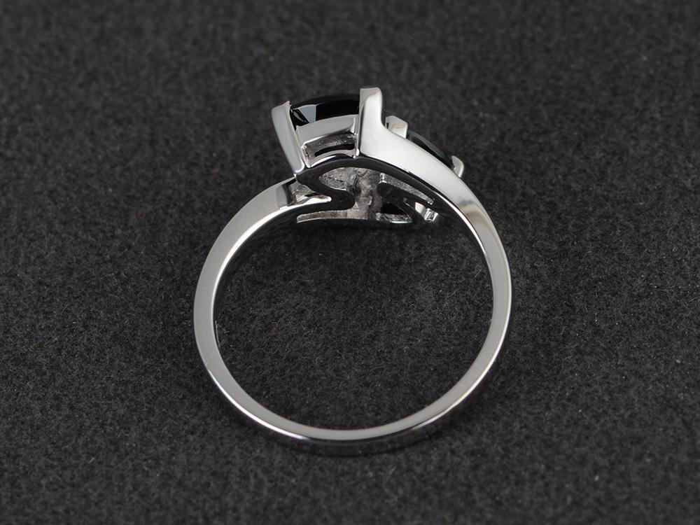Black Spinel Bypass Ring - LUO Jewelry 