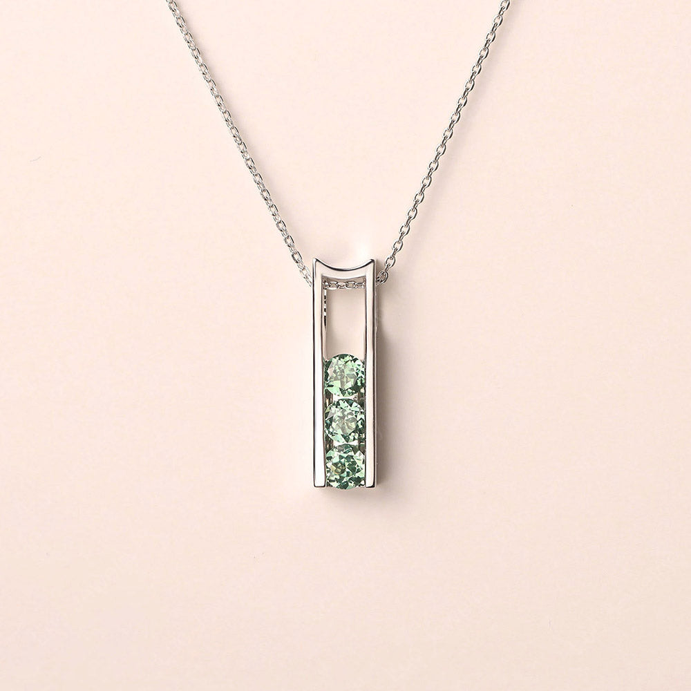 Green Sapphire 3 Stones Mothers Necklace