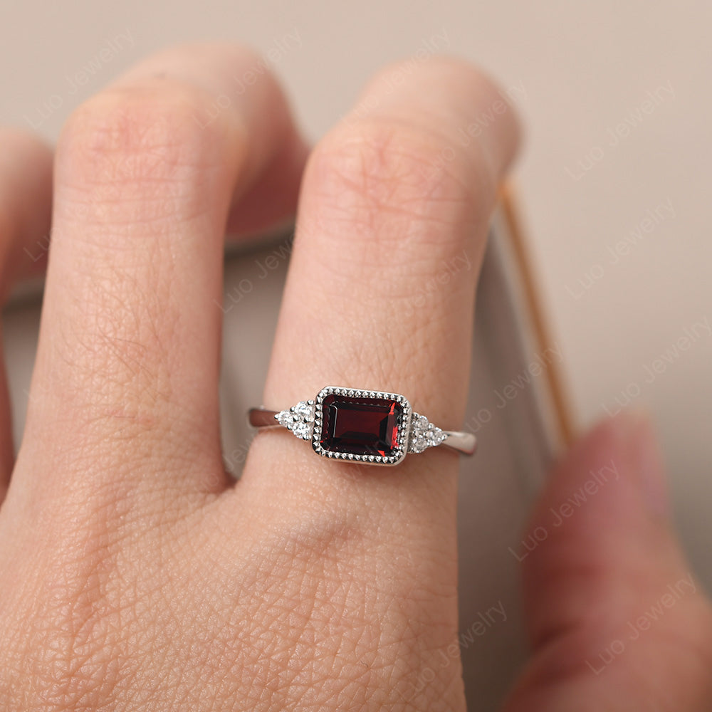 Vintage Horizontal Bezel Set Garnet Ring - LUO Jewelry