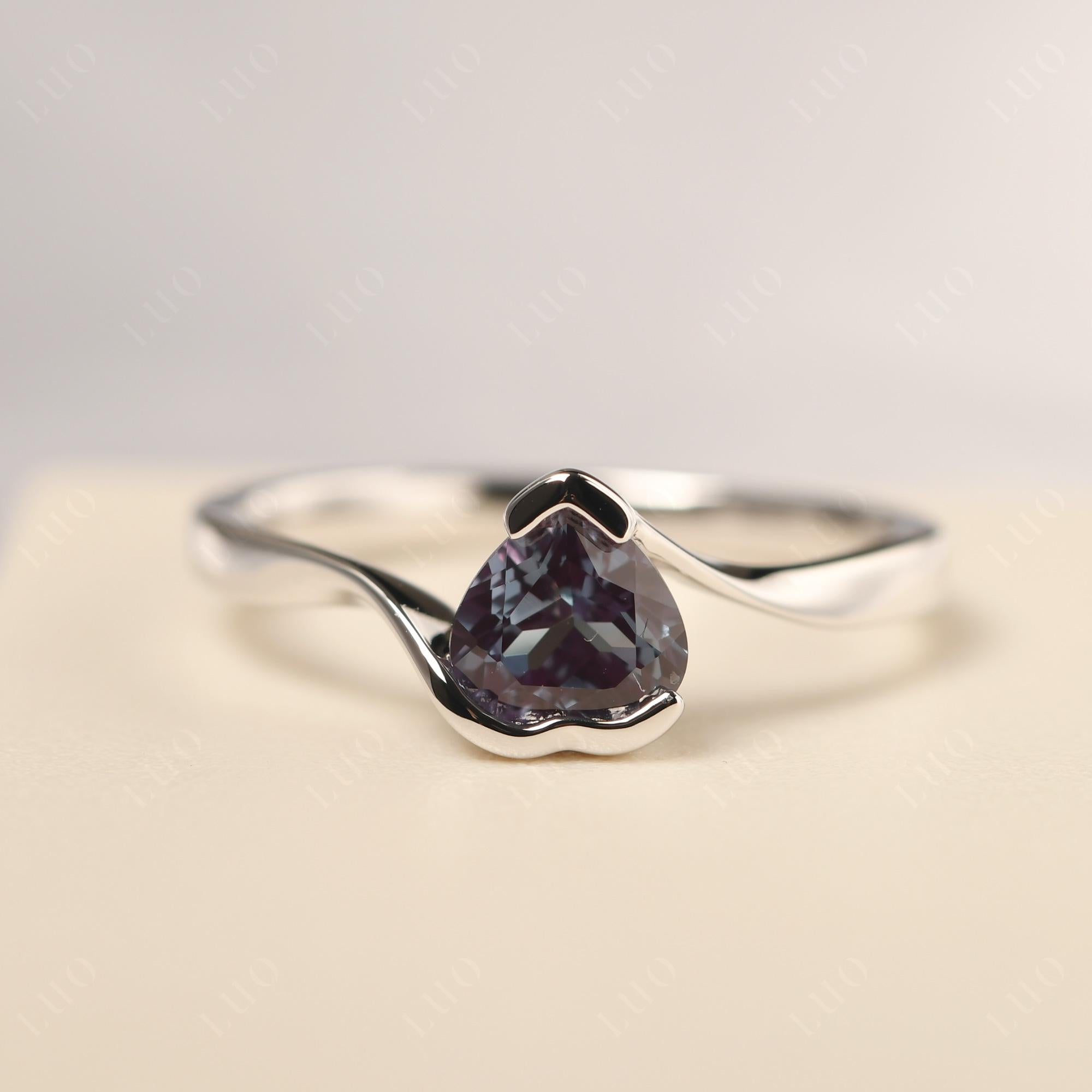 Heart Alexandrite Solitaire Engagement Ring - LUO Jewelry