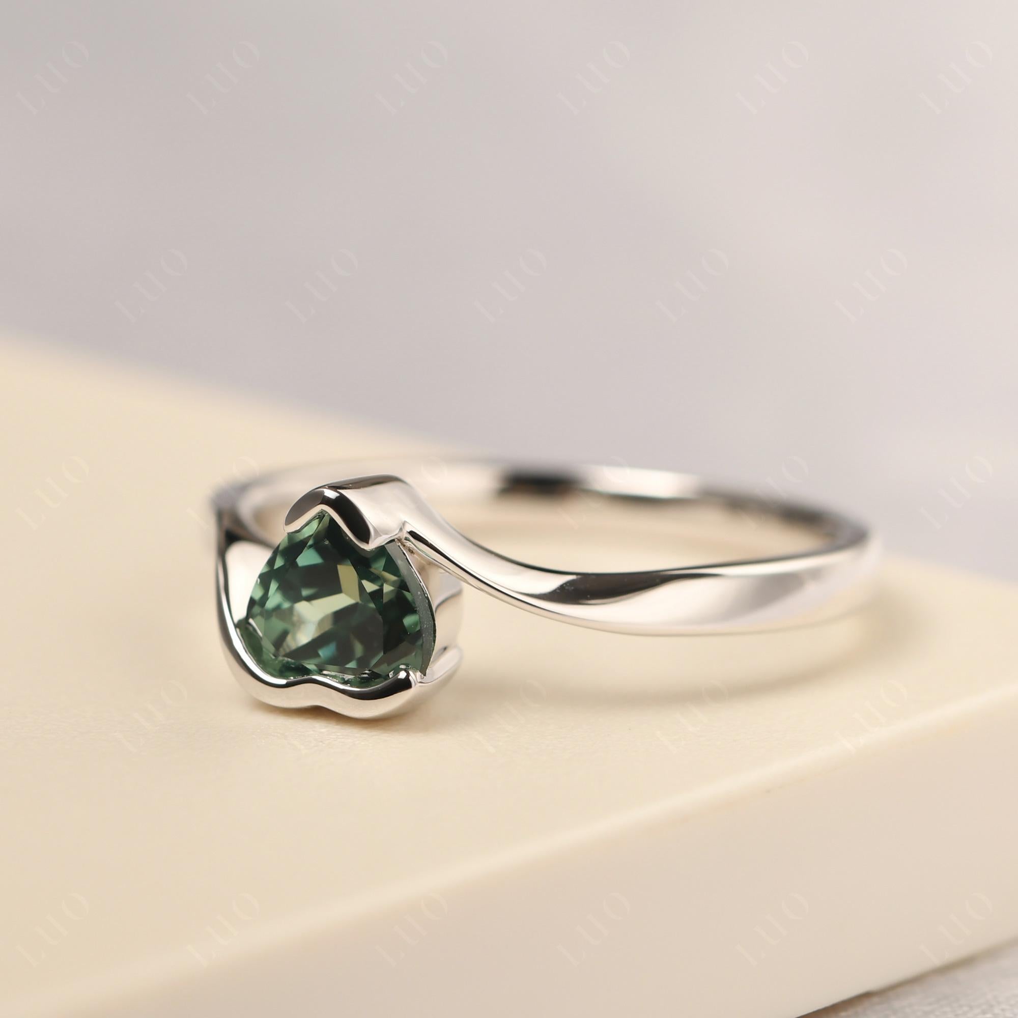 Heart Green Sapphire Solitaire Engagement Ring - LUO Jewelry