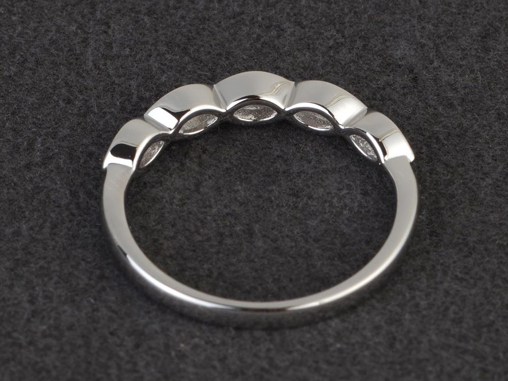 5 Stone Cubic Zirconia Band Ring - LUO Jewelry