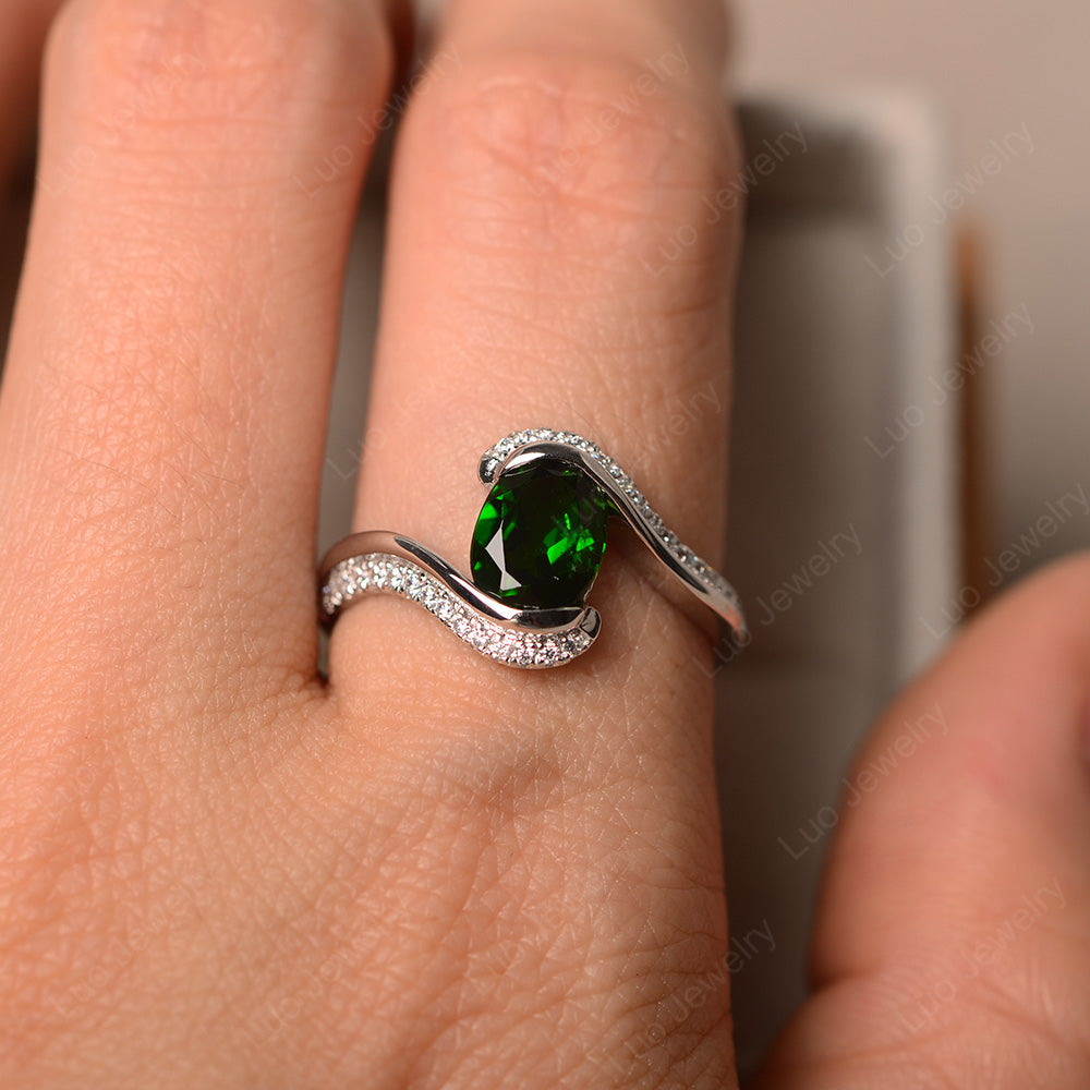 Oval Bezel Diopside Engagement Ring Silver - LUO Jewelry