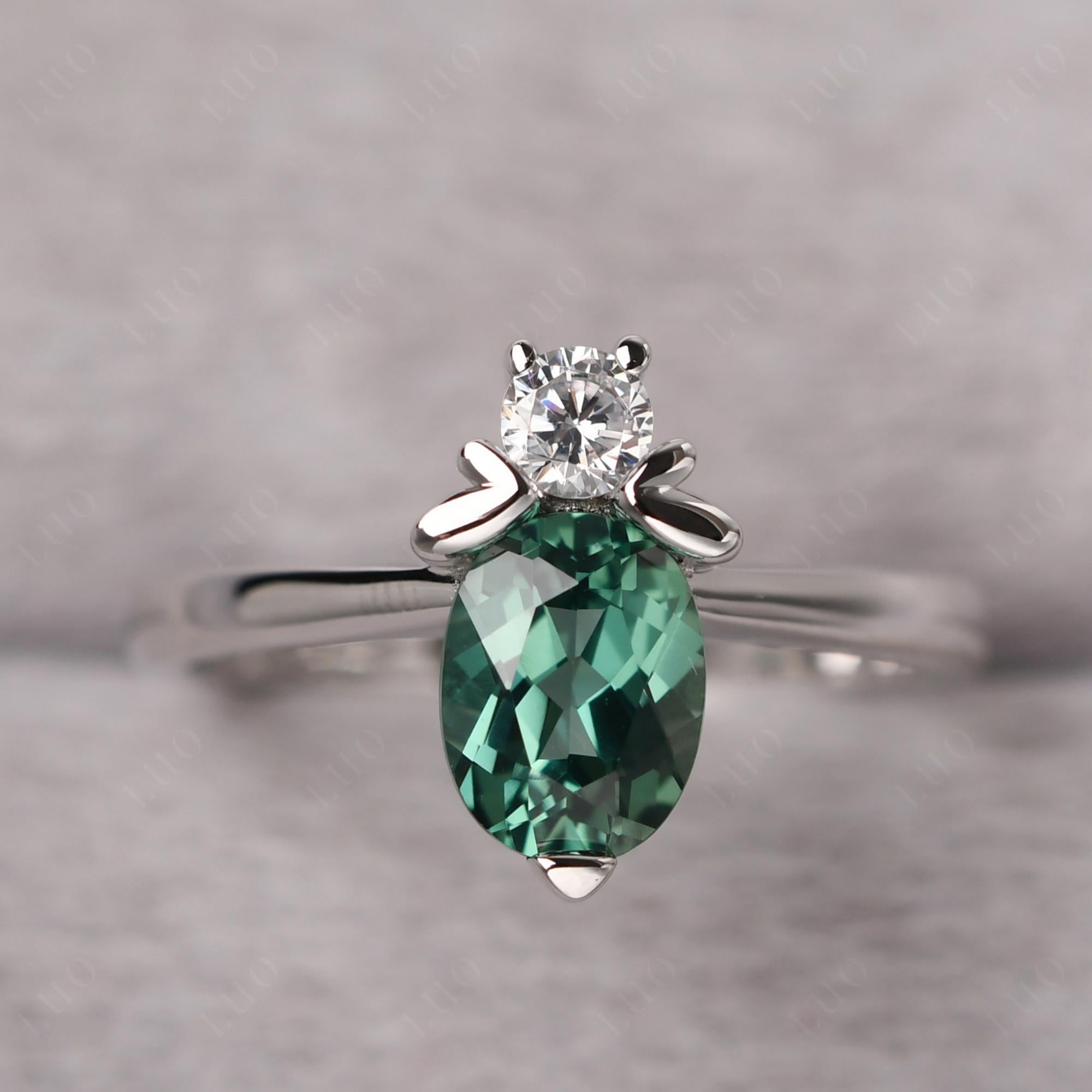 Green Sapphire Nature Inspired Bee Ring - LUO Jewelry