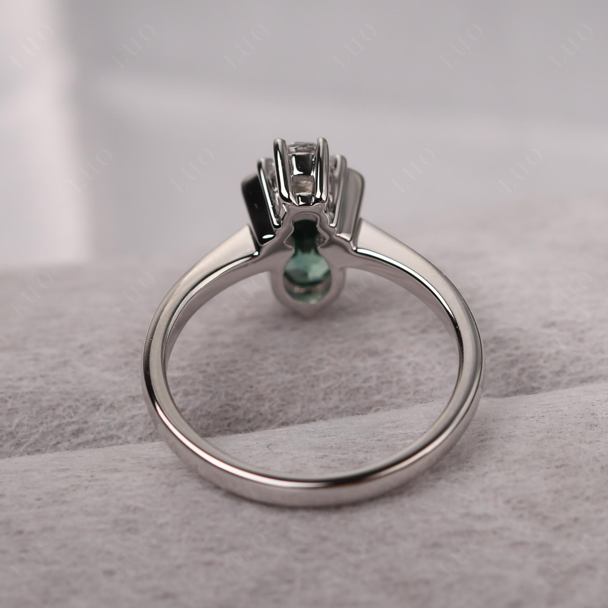 Green Sapphire Nature Inspired Bee Ring - LUO Jewelry