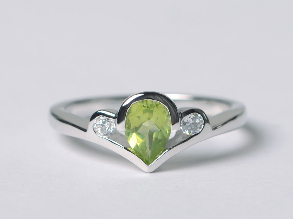 Dainty Pear Shaped Peridot Engagement Ring - LUO Jewelry