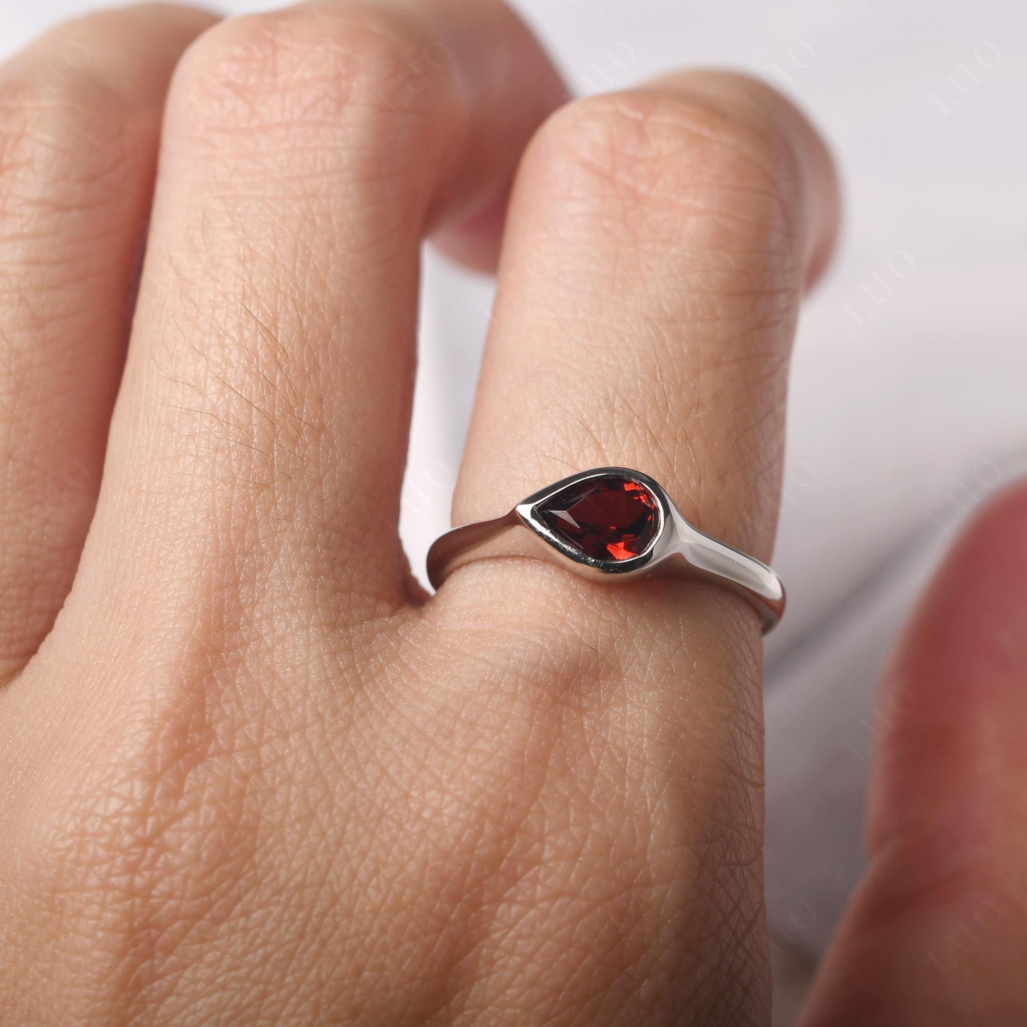 Horizontal Pear Garnet Engagement Ring - LUO Jewelry