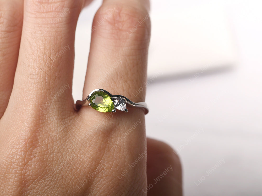 Unique Mothers Rings 2 Stones Peridot Ring - LUO Jewelry