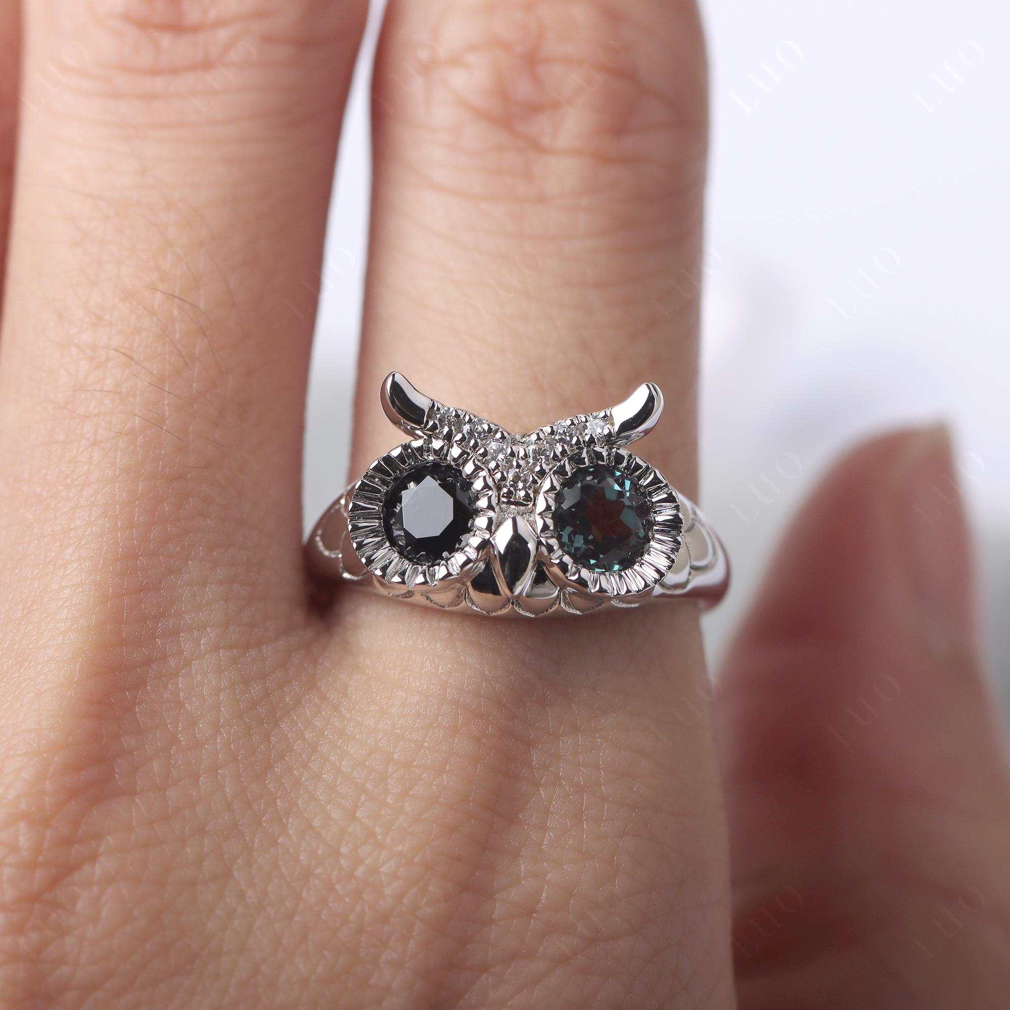 Lab Grown Alexandrite and Black Spinel Owl Ring - LUO Jewelry