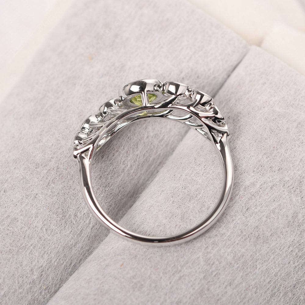 Twisted Multi Stone Peridot Ring - LUO Jewelry