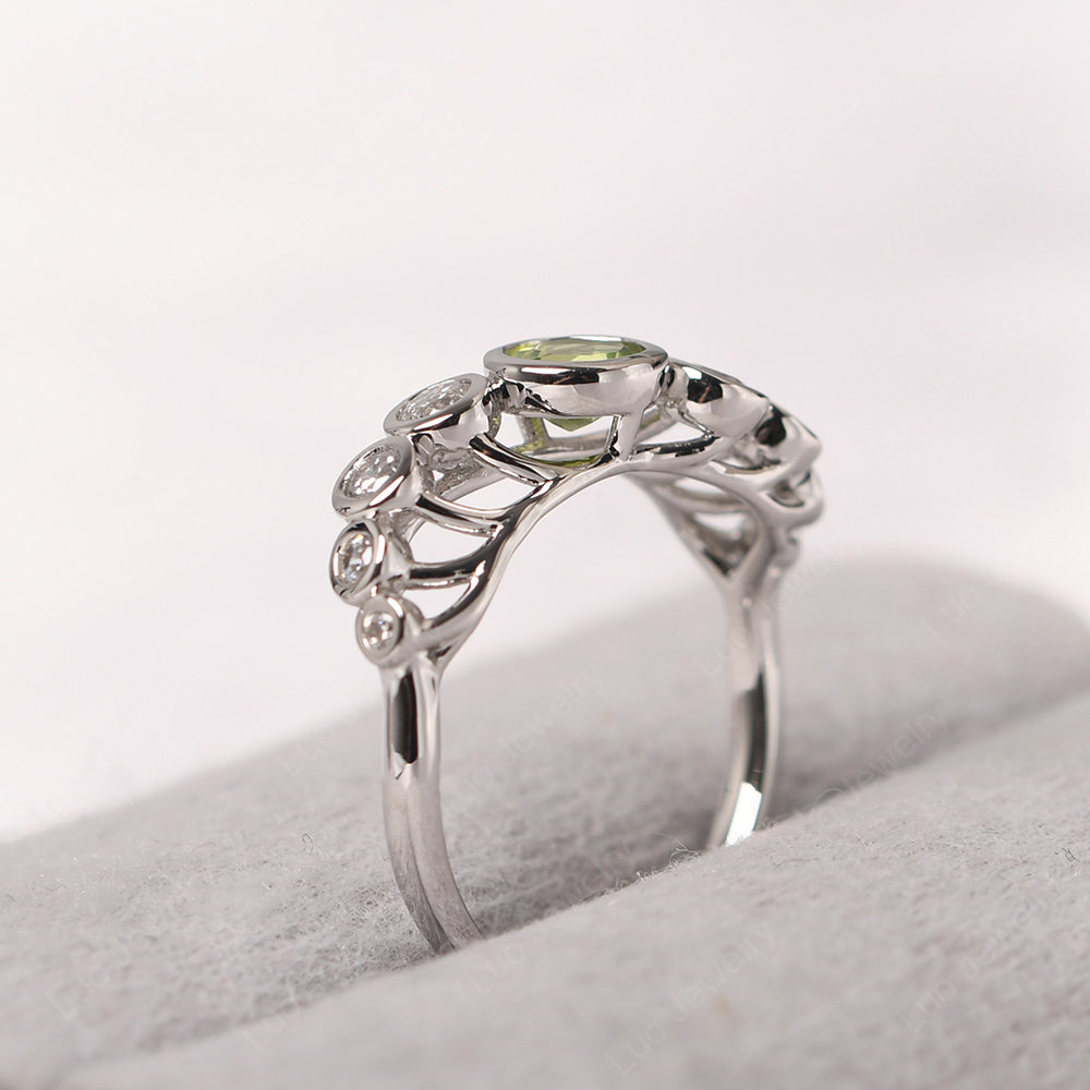 Twisted Multi Stone Peridot Ring - LUO Jewelry