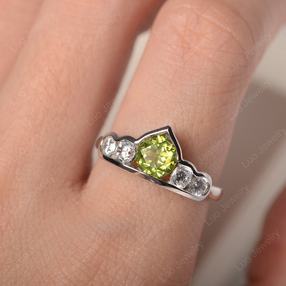 Vintage Peridot Cluster Ring Yellow Gold - LUO Jewelry