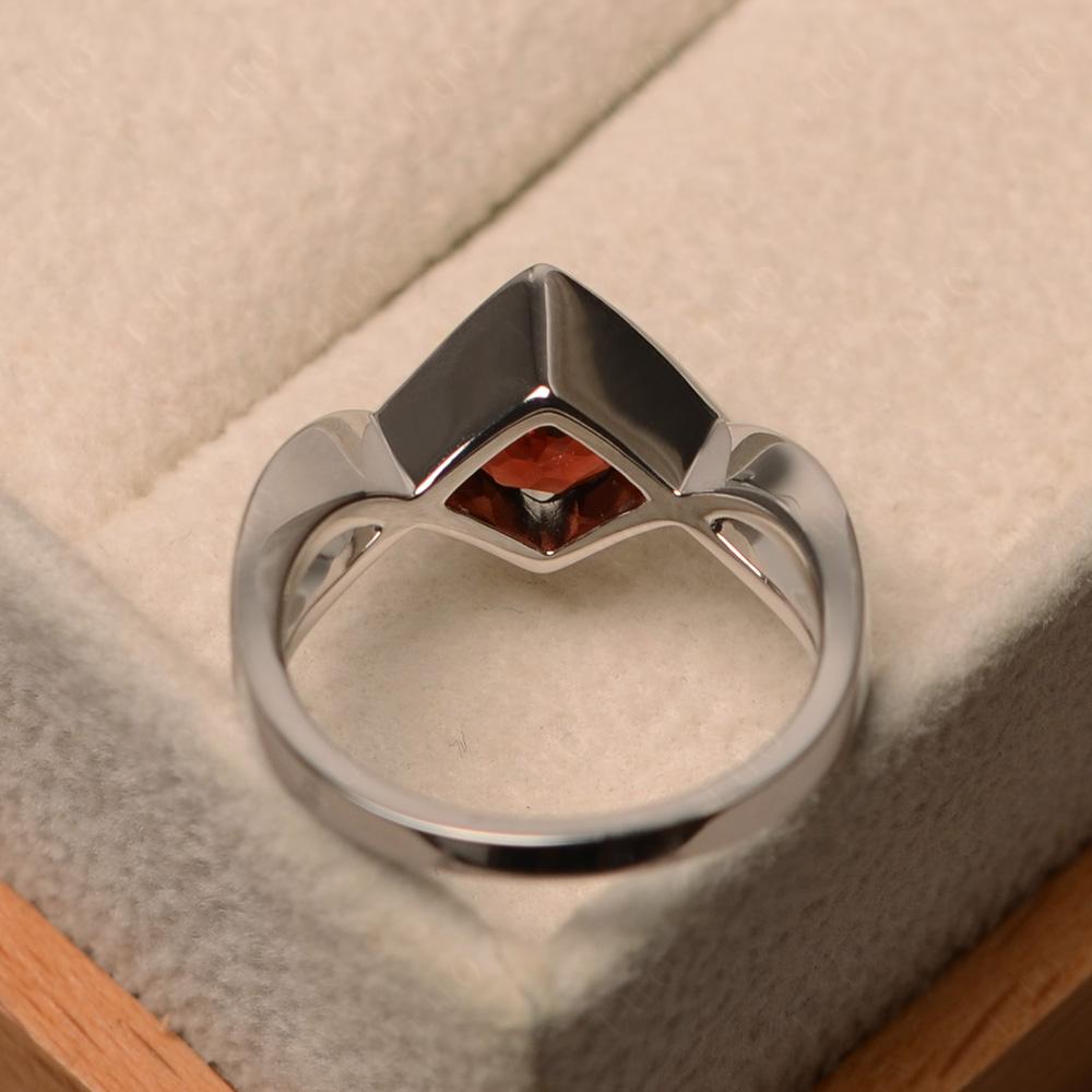 Vintage Garnet Bezel Set Solitaire Ring - LUO Jewelry