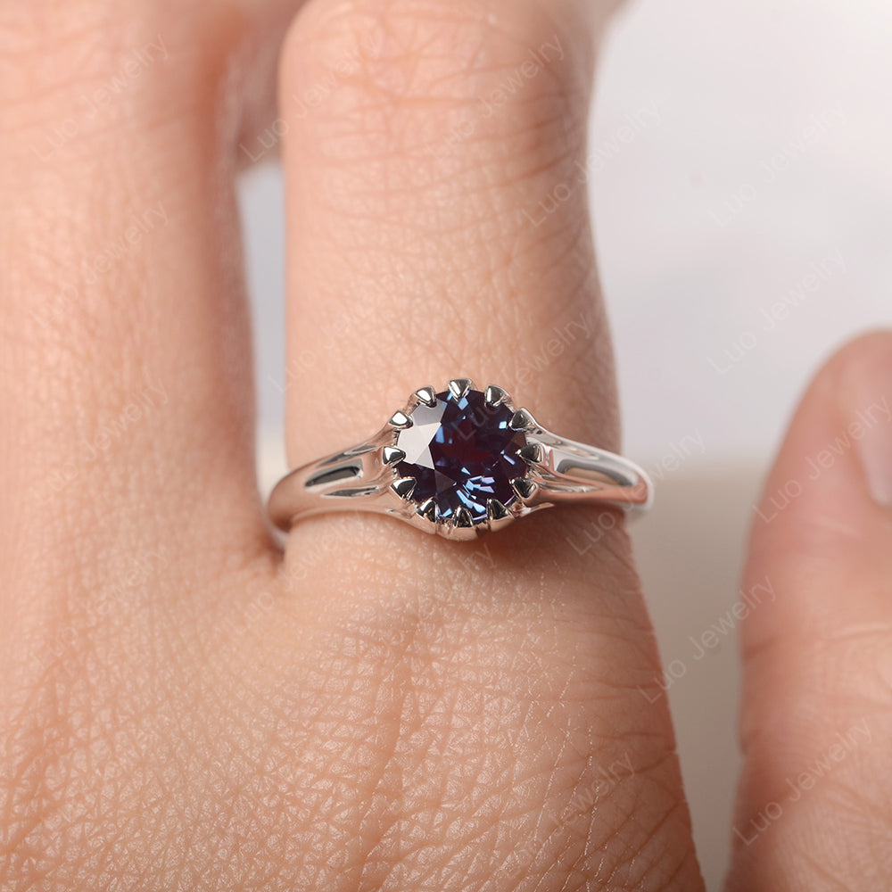 Vintage Alexandrite Solitaire Engagement Ring - LUO Jewelry
