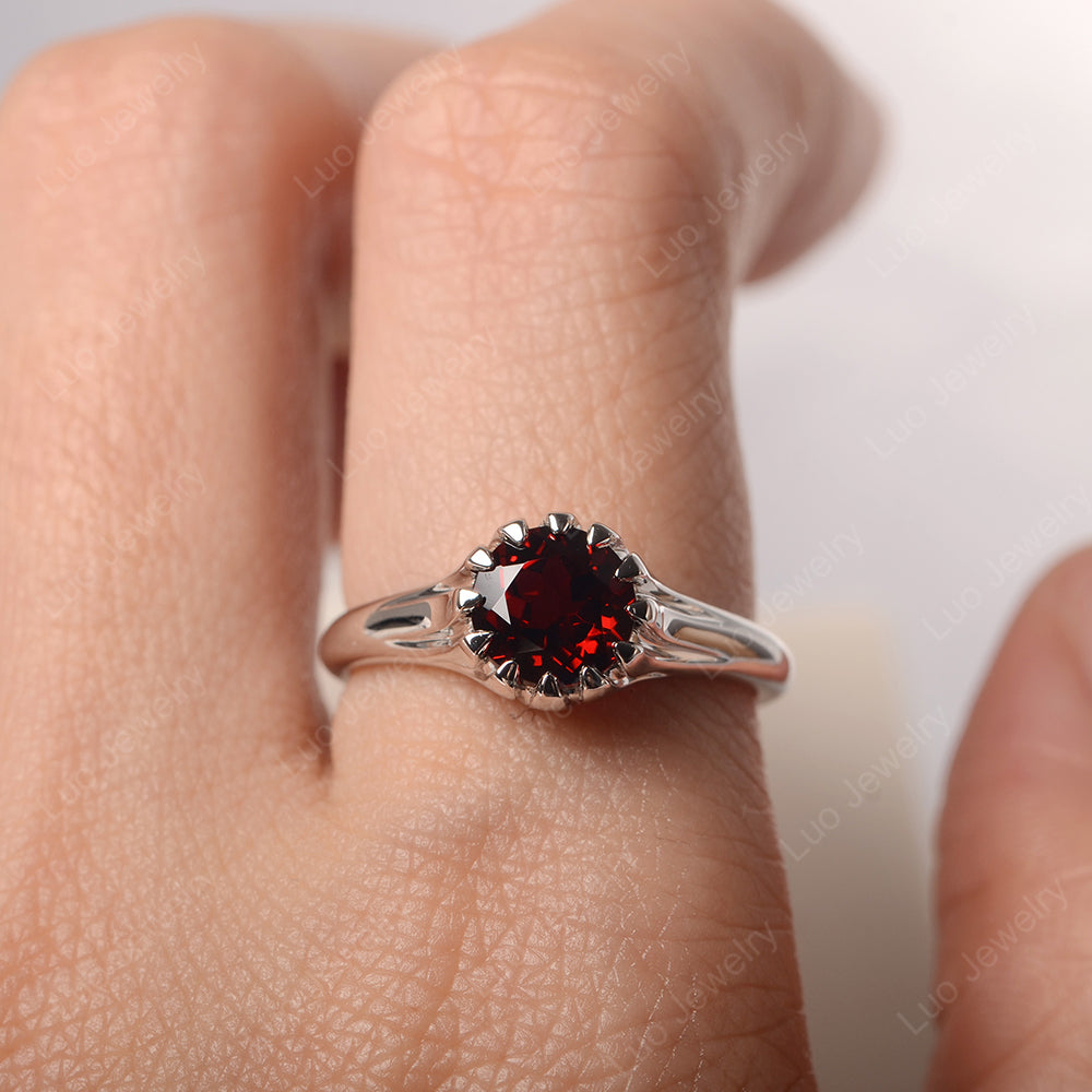 Vintage Garnet Solitaire Engagement Ring - LUO Jewelry