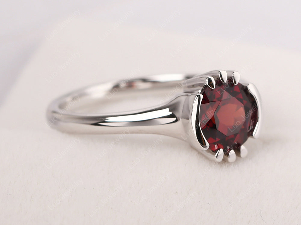 Vintage Garnet Solitaire Ring - LUO Jewelry
