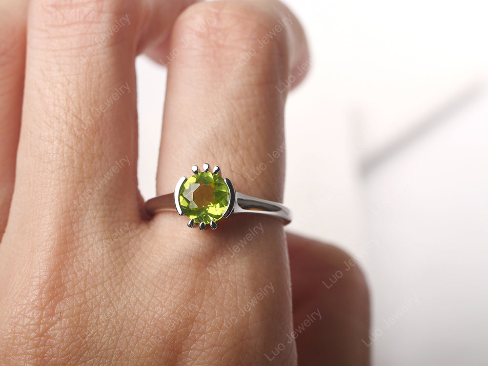 Vintage Peridot Solitaire Ring - LUO Jewelry