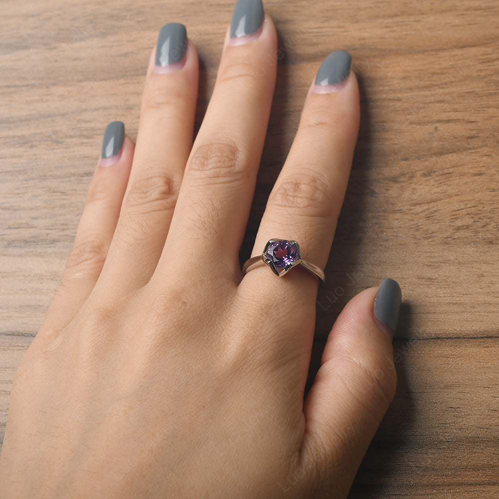 Round Amethyst Solitaire Ring - LUO Jewelry