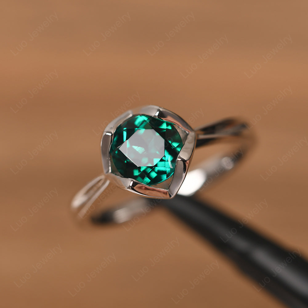 Round Emerald Solitaire Ring - LUO Jewelry