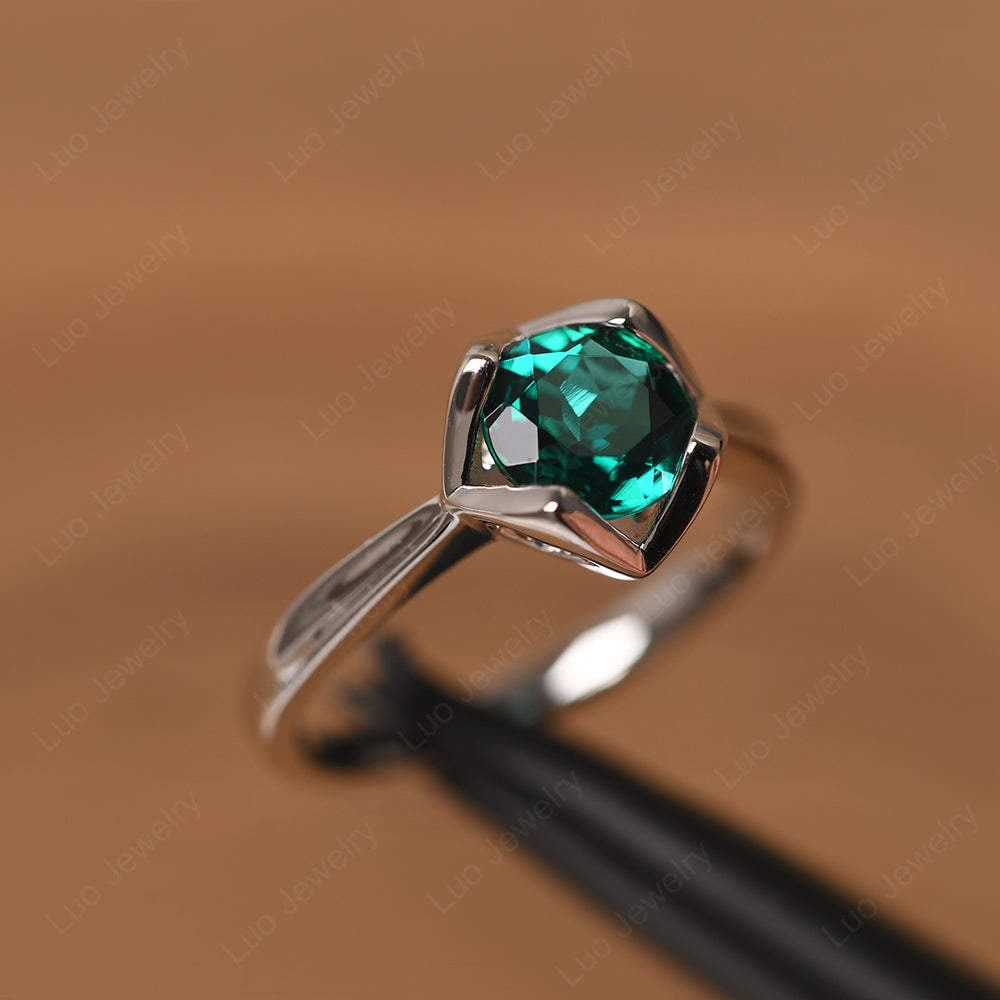 Round Emerald Solitaire Ring - LUO Jewelry