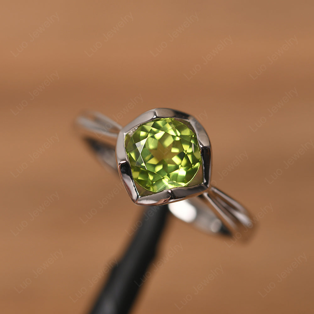 Round Peridot Solitaire Ring - LUO Jewelry