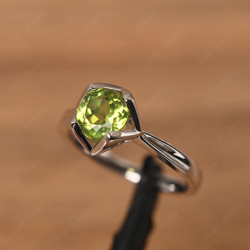 Round Peridot Solitaire Ring - LUO Jewelry