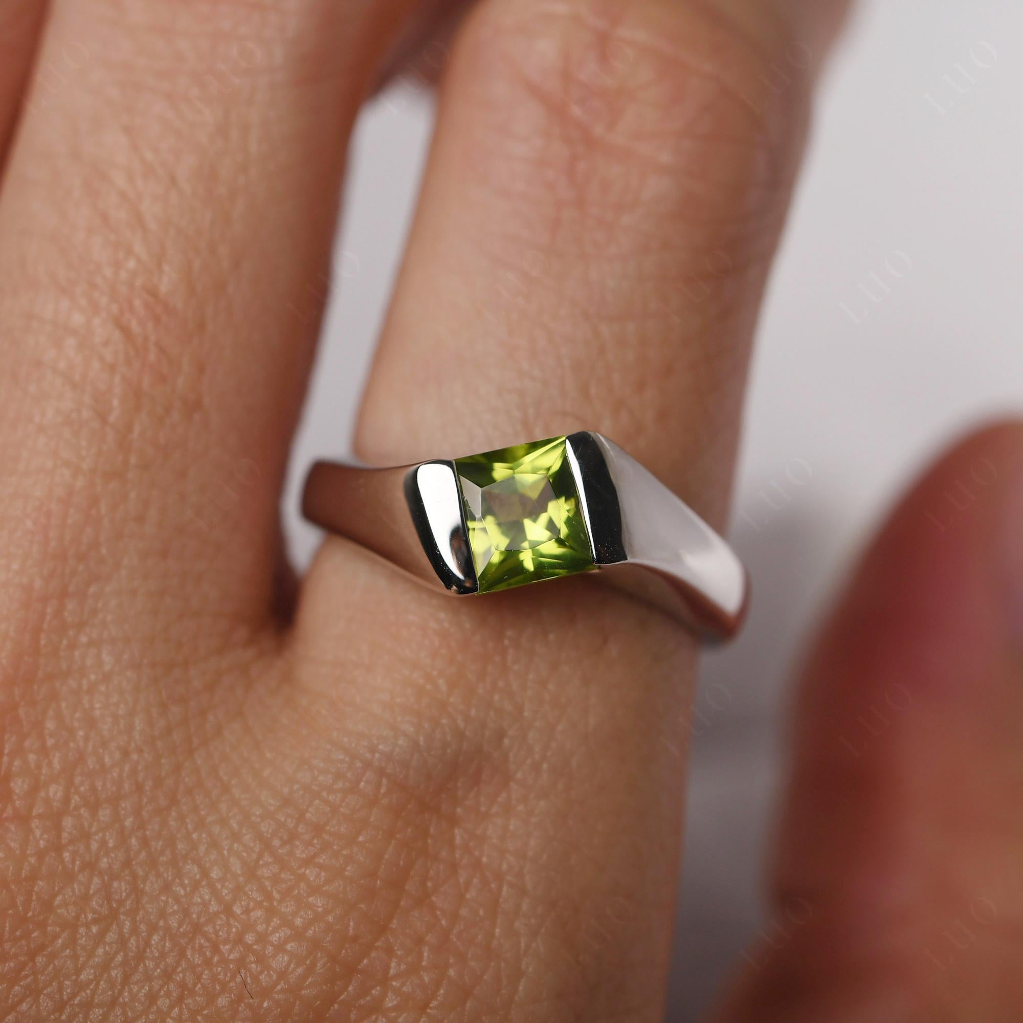 Simple Peridot Bypass Ring - LUO Jewelry