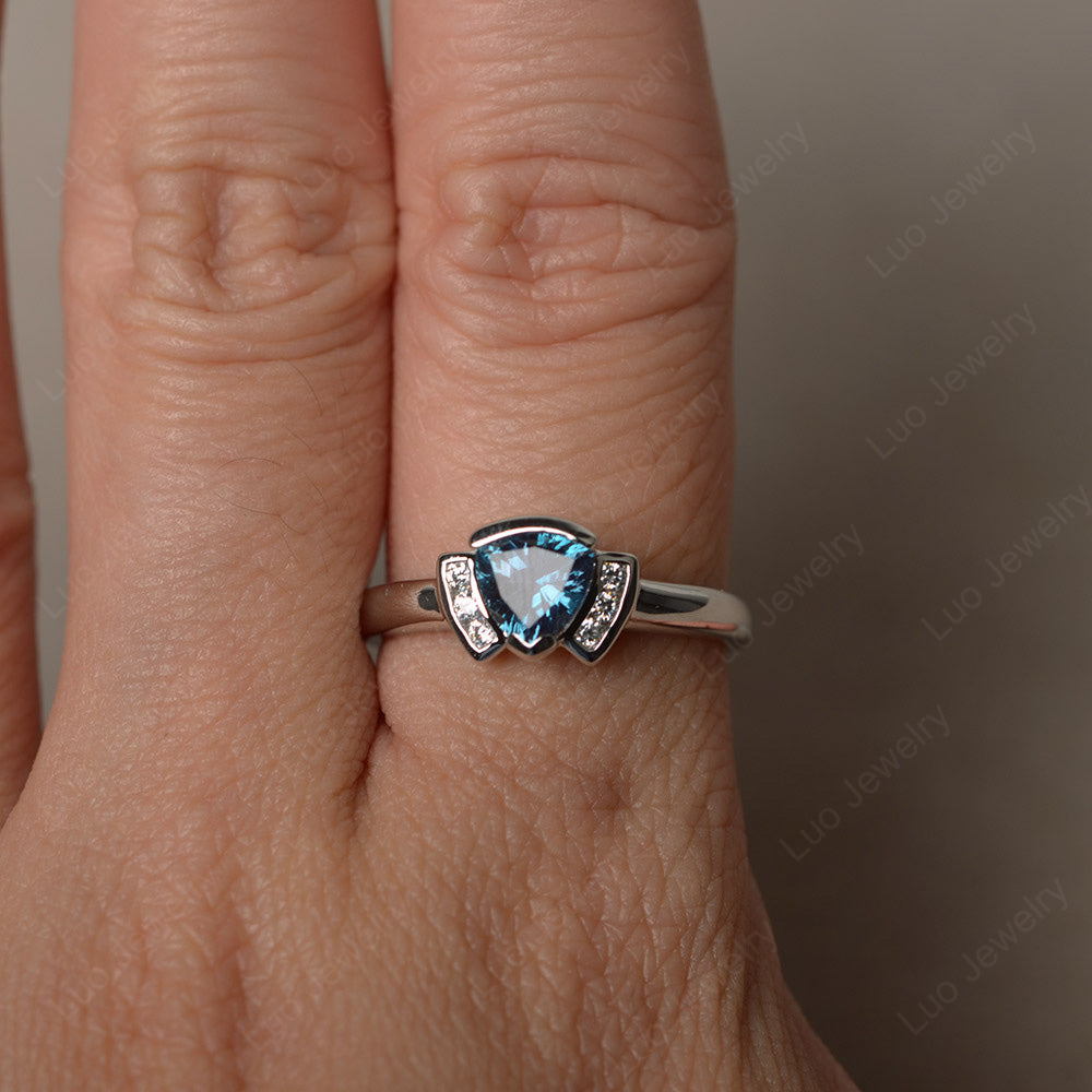 Trillion Cut Alexandrite Ring White Gold - LUO Jewelry